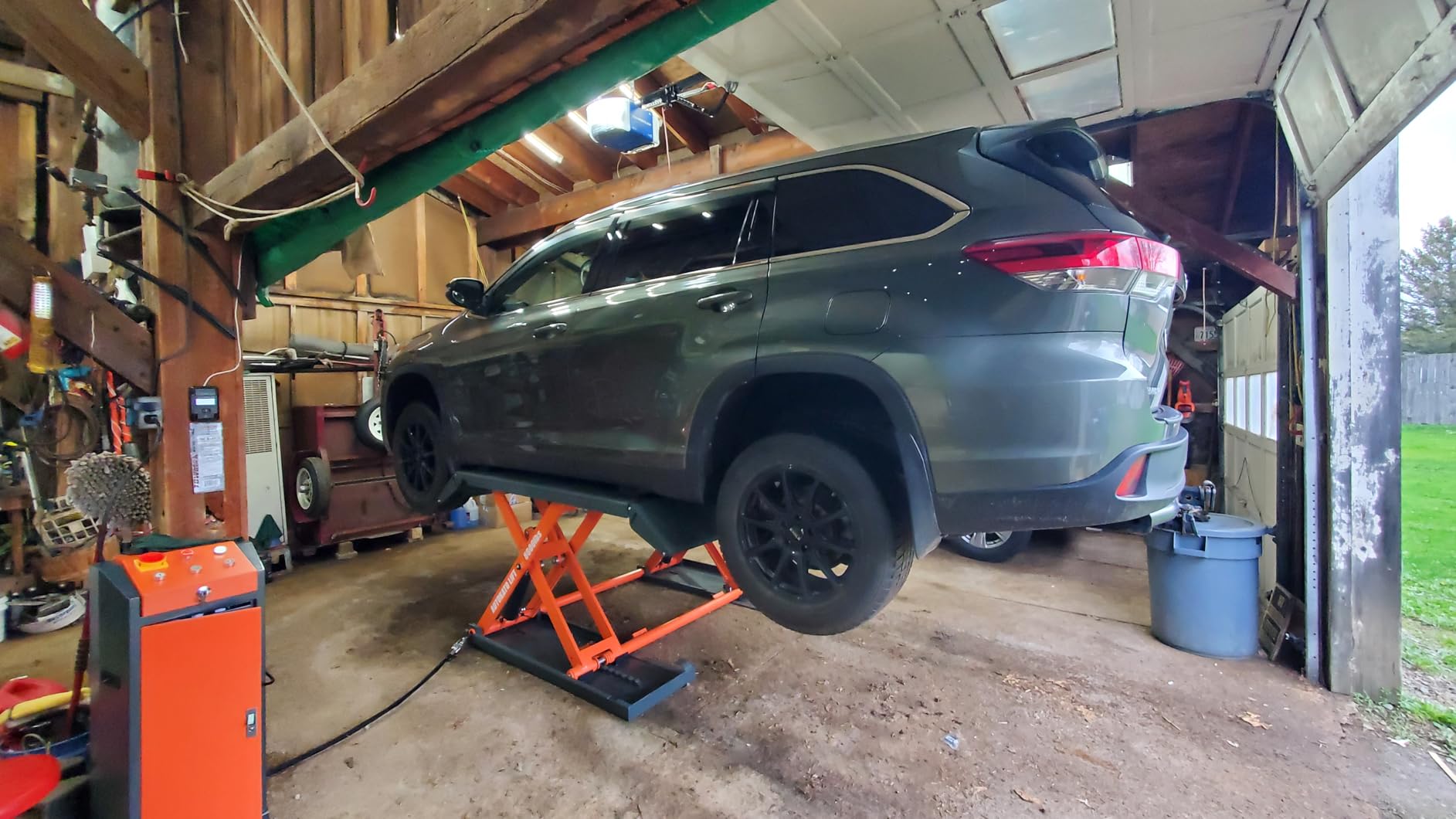 AK-X85110V Portable Car Lift Mid Rise Scissor Lift Electric Release with 8000Lbs Lifting Capacity 40