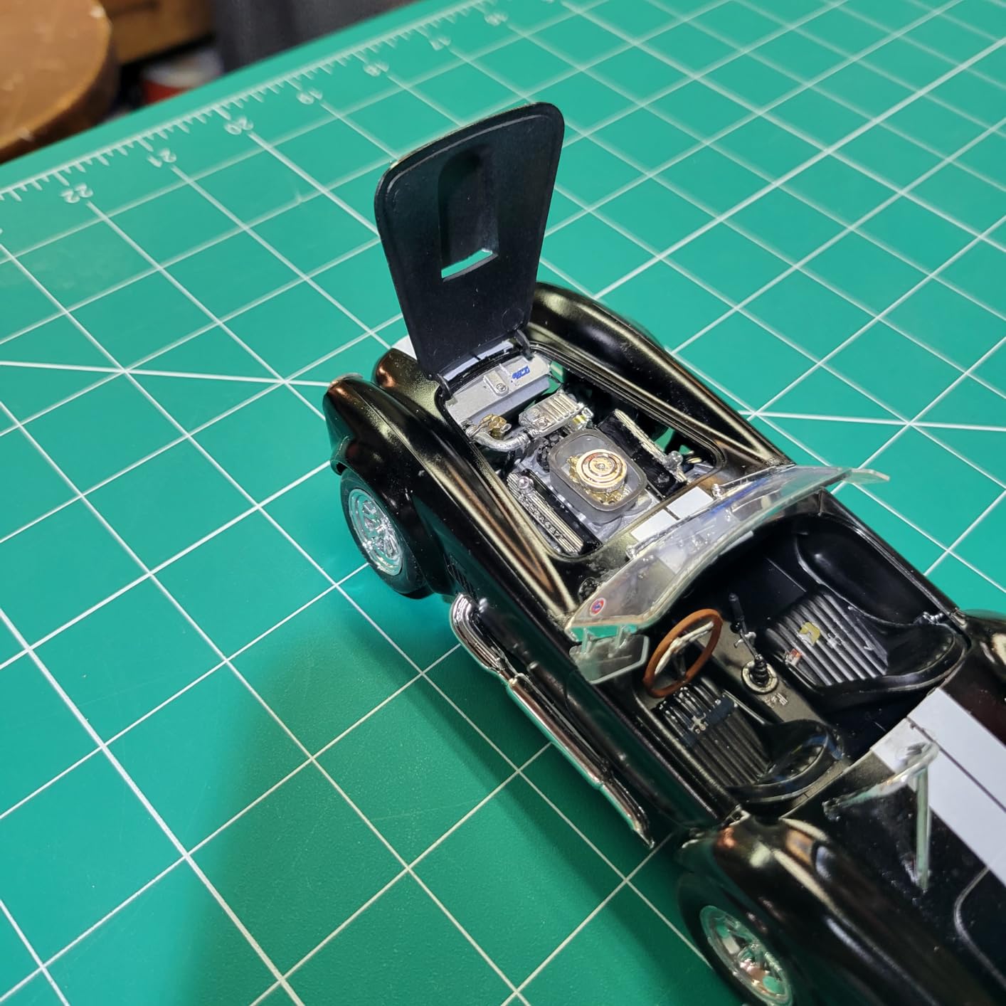 Revell Shelby Cobra 427 S/C Plastic Car Model Building Kit - 1:24 Scale customer photo 1