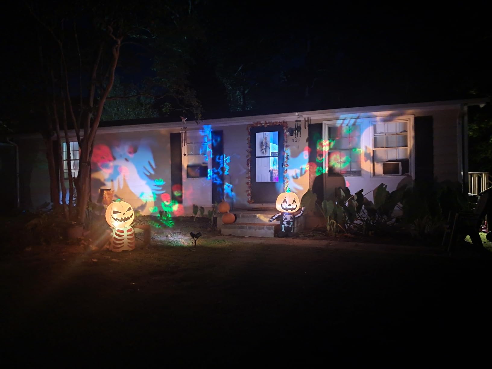 Halloween Lights Projector, Halloween Decorations Lighting Projector, with Timer Led Pumpkin Ghost Demon Light, for Holiday Party Garden Patio Yard Outdoor Indoor Landscape Decor customer photo 1