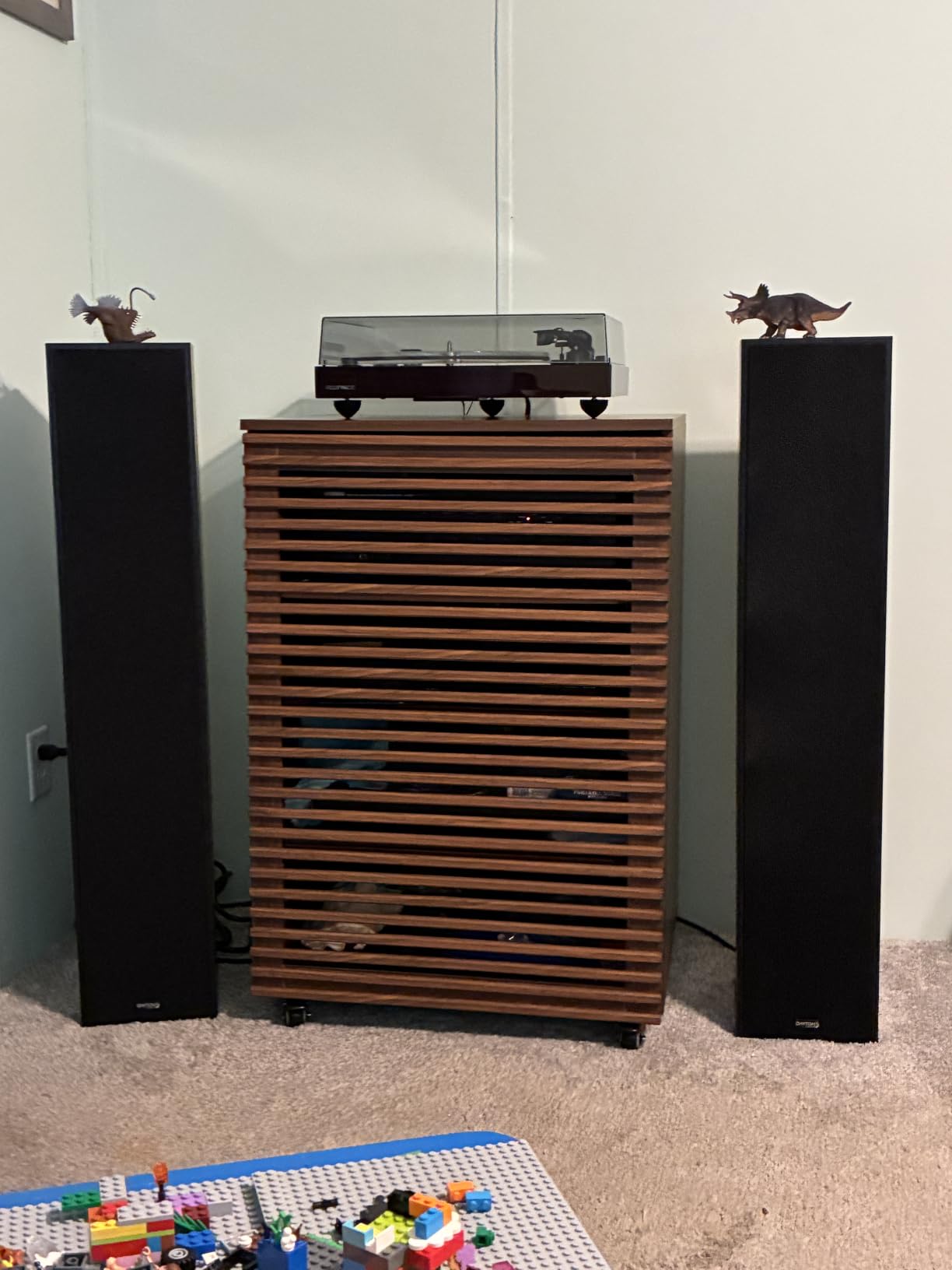 Dayton Audio Classic T65 Floor-Standing Tower Speaker Pair (Black) customer photo 1