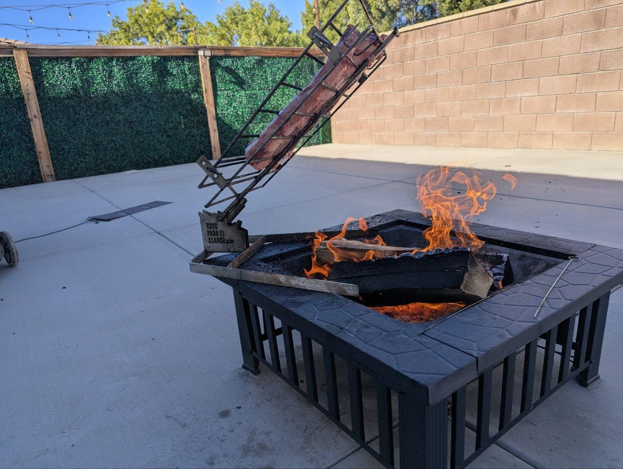 Argentine Asado Cross - Asador Criollo Estaca with Adjustable Base, Asado a la Cruz, BBQ Grill, Robust Design, Argentina grill outdoor, Includes Rotatable Cross, Durable Iron Construction customer photo 1