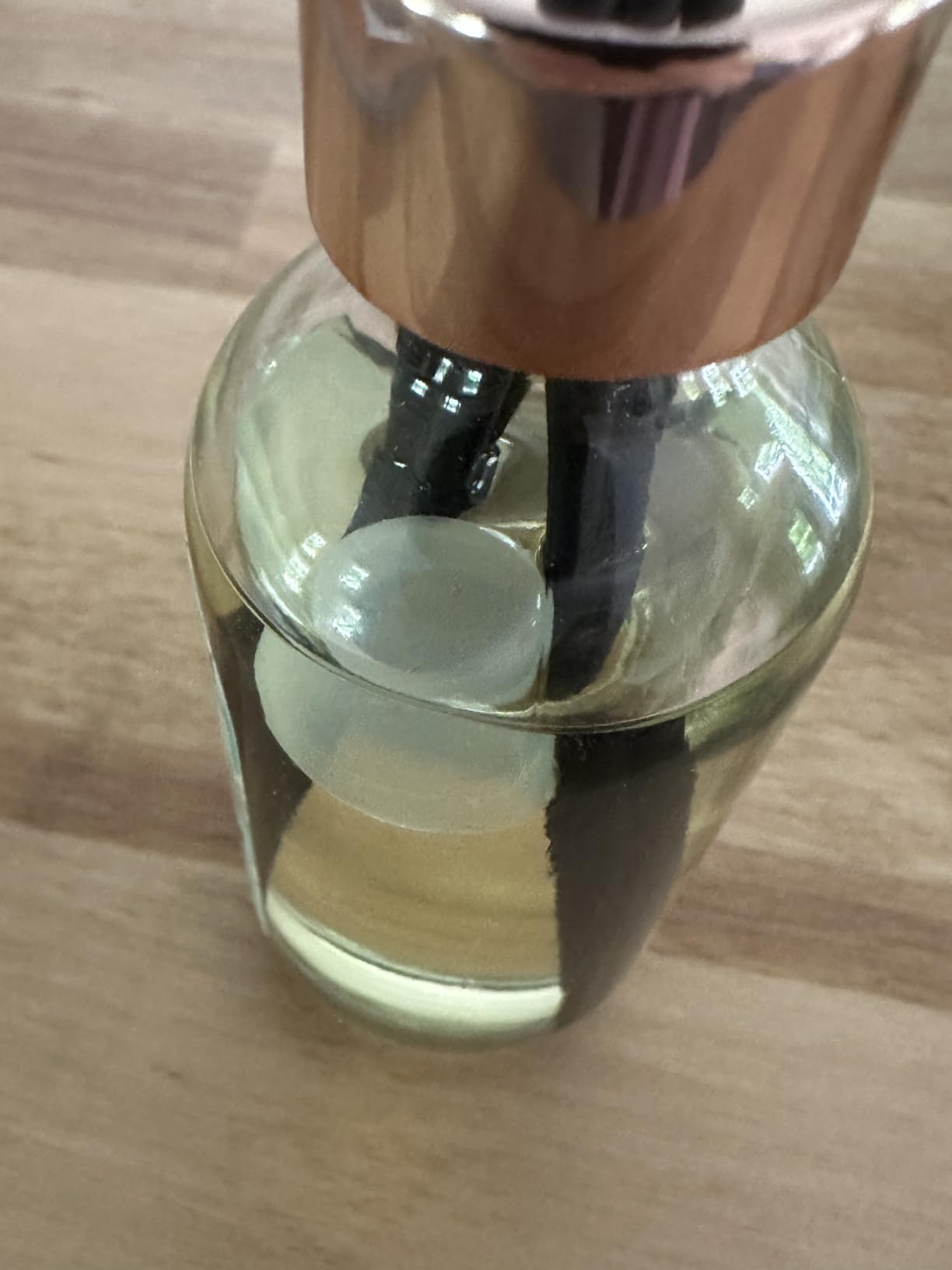 Reed Diffuser Set of 3 Pack, Linen Vanilla Citrus Scented Oil Diffuser with 15 Sticks, Reed Diffusers for Home, Bathroom Air Freshener, 1.7 Fl.oz Each, Total 5.1 Oz customer photo 1