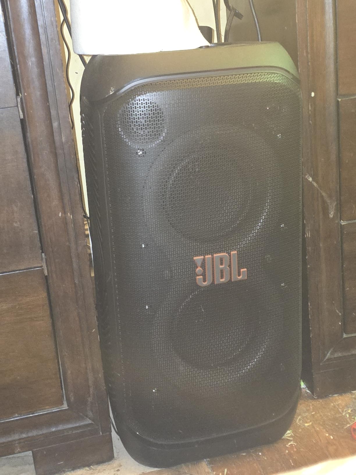 JBL PartyBox 330 (Black) 280W Portable Wireless Speaker Karaoke Bundle customer photo 1