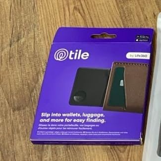 Life360 Tile Slim - Wallet Finder, Bluetooth Tracker and Item Locator for Luggage Tags, Passports and More. Both iOS and Android Compatible. Phone Finder. 1-Pack (Black) customer photo 2