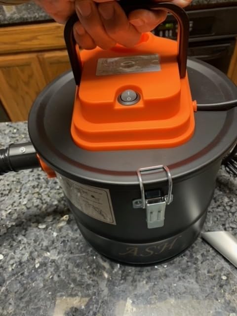 Ash Vacuum Cleaner, 800W Fireplace Ash Vac, 2.6 Gallon Blue | Portable, HEPA Filter System customer photo 1