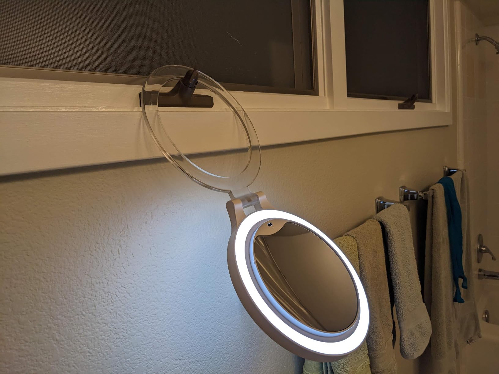 FASCINATE Travel 30X/1X Magnifying Mirror with Light Double Sided Mirror customer photo 2