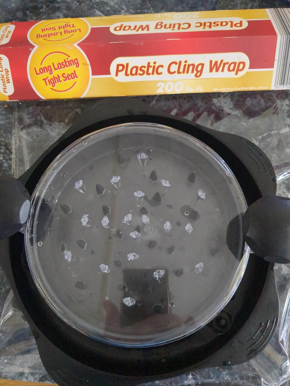 Large Chicken Shredder Tool Twist with Suction Cups, Ergonomic Handle & Strong Anti-Slip, Kitchen Gadget for Shredding Chicken Breast, Pork & Beef, Visible Meat Shredder Machine with Transparent Lid customer photo 2