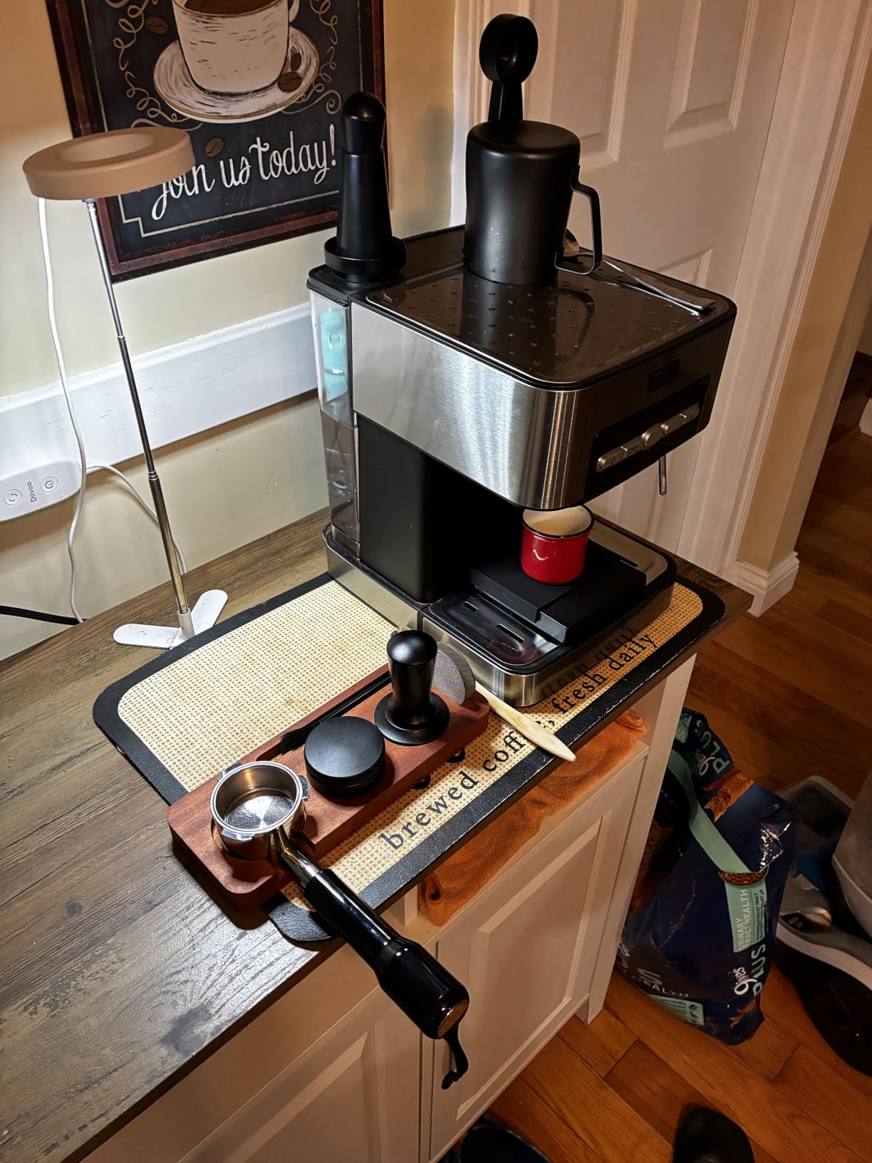 51MM Bottomless Portafilter for CASABREWS CM5418, 3700Essential and 5418Pro | 4 mm Thick 3-Ear Design, with 51mm Puck Screen and 2 Cup Filter, Full Stainless Steel Filter Holder, Wooden Handle customer photo 1