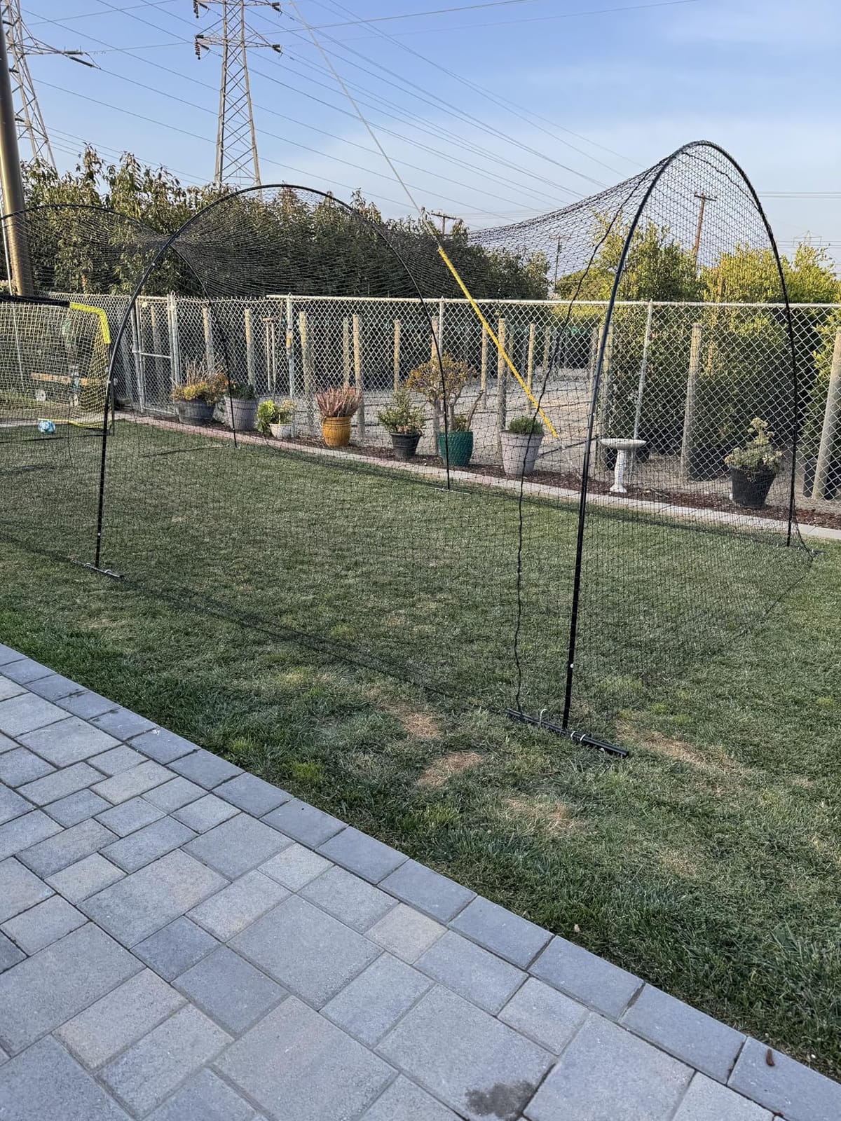 RIIFRILY Portable Baseball Batting Cage Net with Sturdy Steel Frame customer photo 1