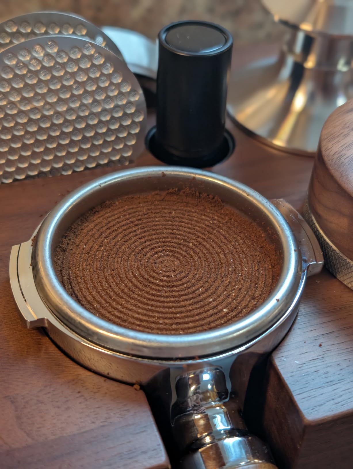 Calibrated Espresso Tamper 58mm Walnut, Auto-Leveling and 30lb Spring Loaded Design Stainless Steel Ripple Base Coffee Tamper with 20lb / 25lb / 30lbs Replacement Springs (58.3mm) customer photo 2