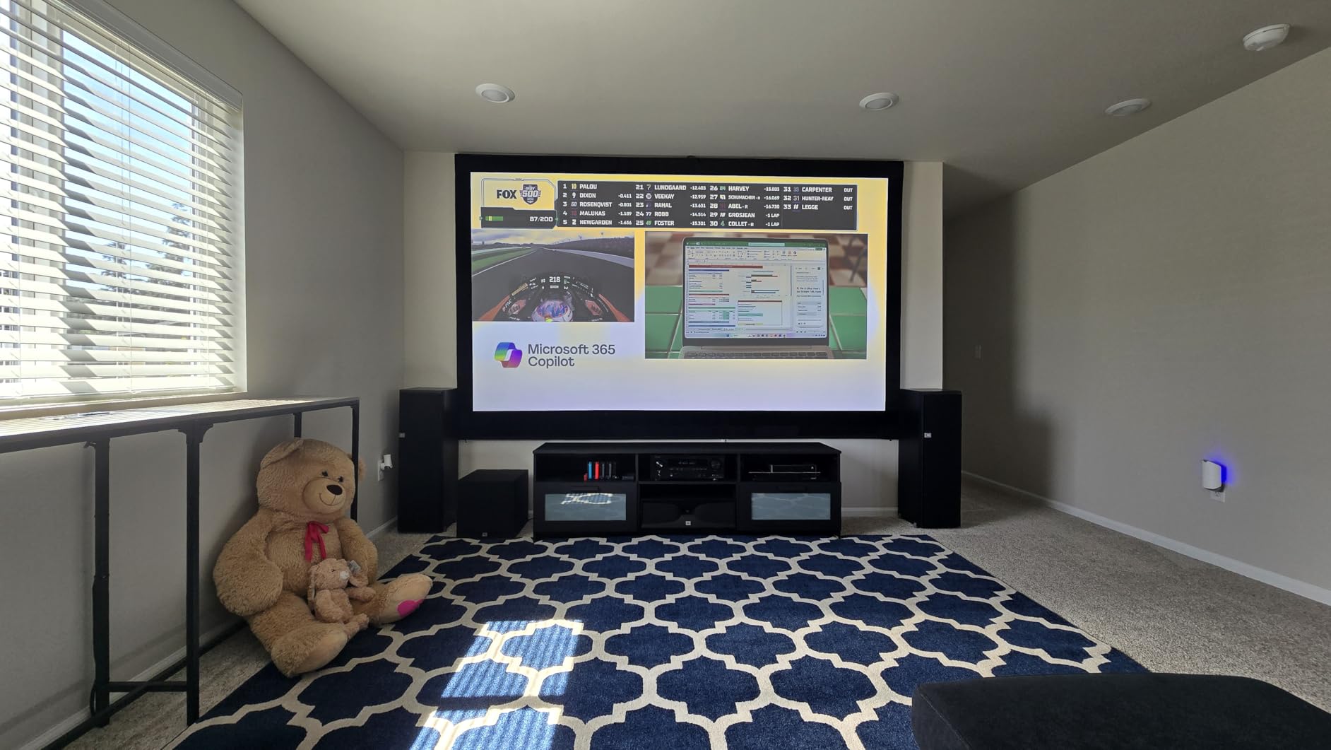 ViewSonic LS901-4K 4K UHD Laser Projector 5500 Lumens, HDR Home Theater customer photo 2