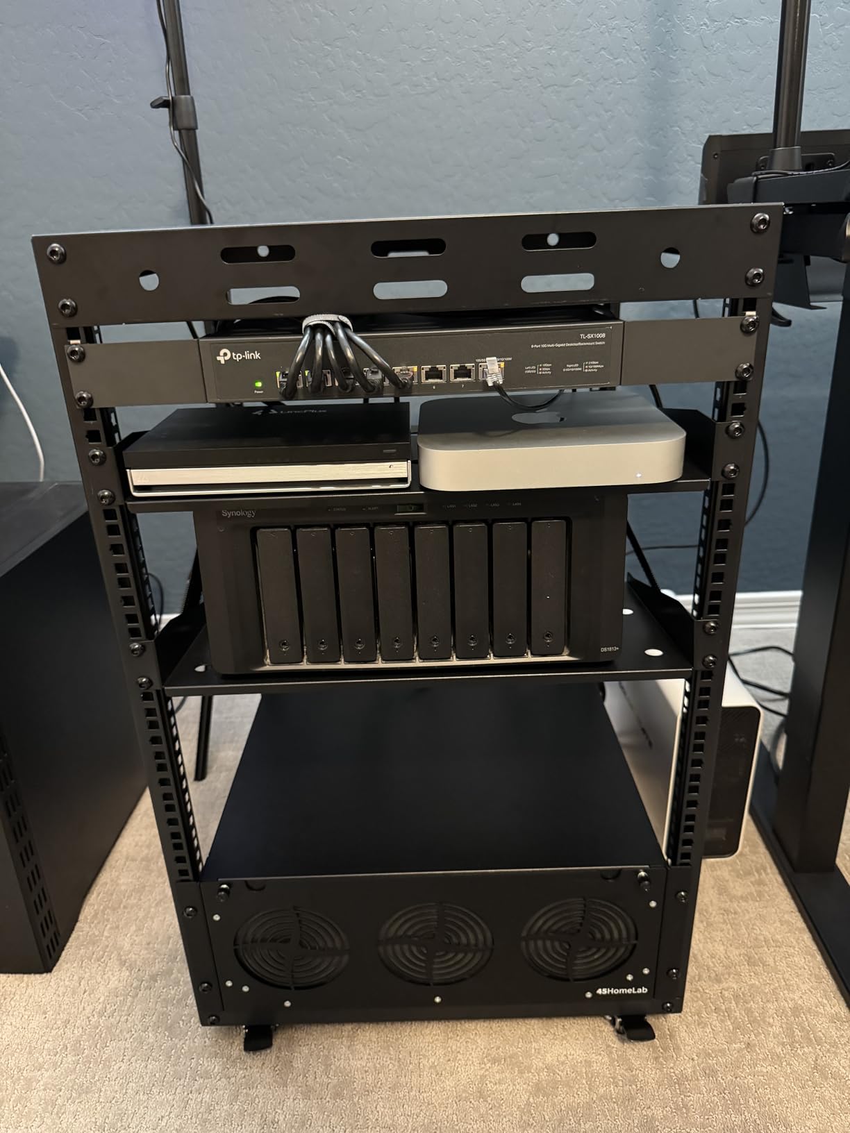 15U Open Frame Server Rack, Wall-mountable IT Rack w/Swivel Casters, 2 Rack Shelves, Top & Bottom Panels, Network Rack for Stereo/Computer/Data/IT/AV Equipment, 19.7”L x 18.8”W x 32.3”H customer photo 2