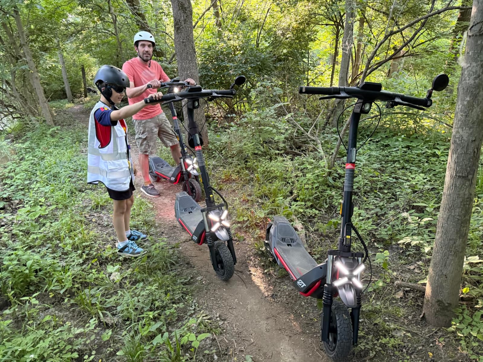 Segway ZT3 Pro Electric Scooter, Up to 24.9 MPH, 43.5-Mile Range customer photo 2