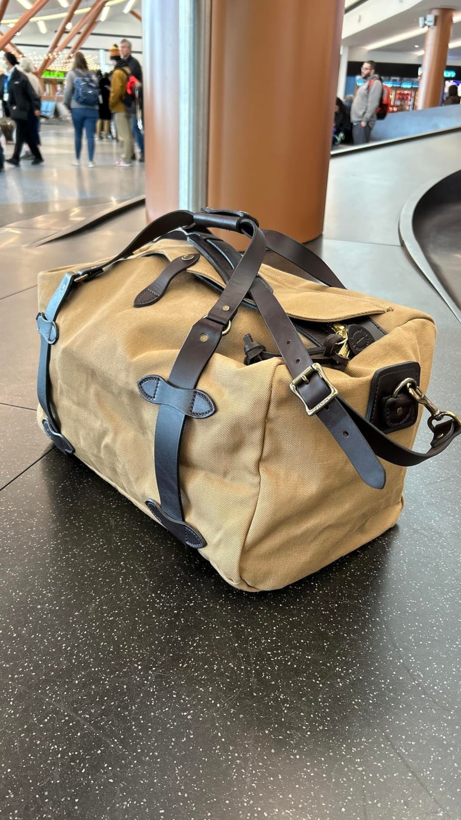 Filson Men's Medium Rugged Twill Duffle Bag, Navy, One Size customer photo 1
