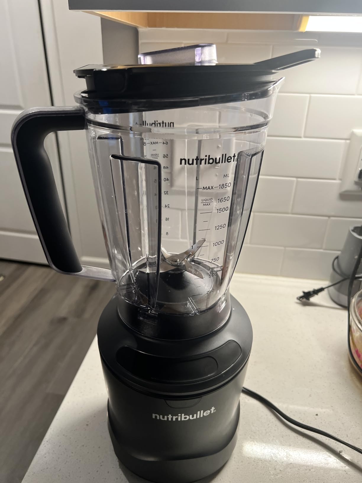 nutribullet SmartSense Blender Combo, 1400W, 64oz Pitcher, 32oz & 24oz Cups, 5-Speed, Smoothies, Ice and Frozen Fruit, Nut Milk, Soup, Gunmetal Gray, NBF50700 customer photo 1
