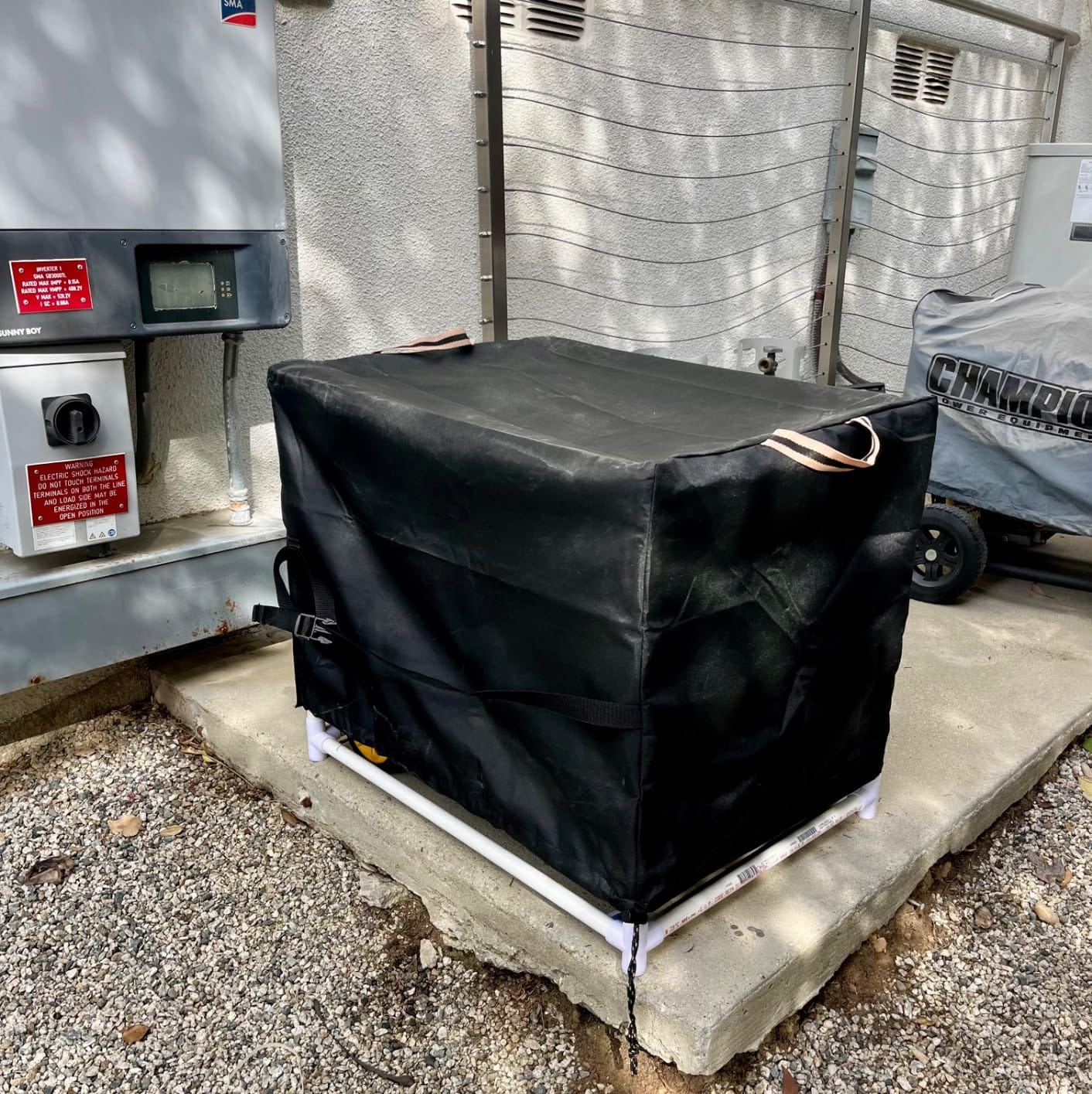 QH.HOME Waterproof Generator Cover, 900D Heavy Duty Oxford Fabric-32x24x24in | Windproof Buckle for Most Generators 5000-15000Watt, Dustproof/Wind/Sunlight/Snow-Resistant, outdoor Generator protection customer photo 1