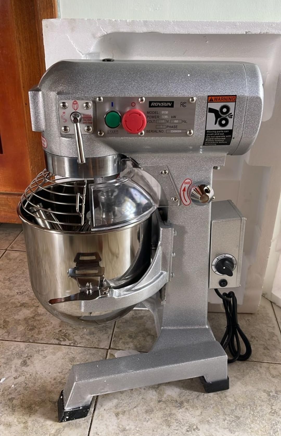 ROVSUN 15Qt Commercial Food Mixer, 550W Electric Commercial Stand Mixer Heavy Duty with Adjustable 3 Speed, Stainless Steel Bowl, Dough Hooks Whisk Beater, Perfect for Bakery Pizzeria Restaurants customer photo 1