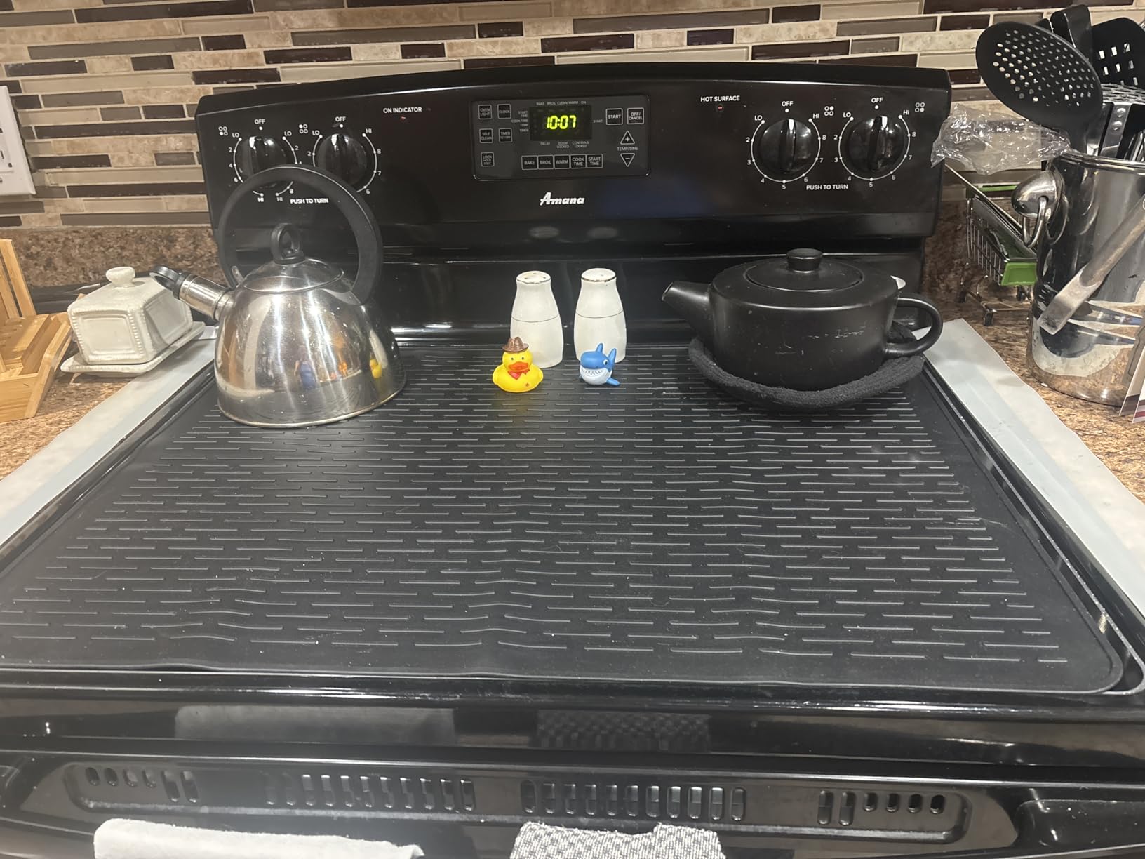 Stove Top Cover for Electric Stove - Food Grade Ceramic Stove Top Cover, Silicone XXL Dish Drying Mat, Glass Cooktop Covers, Flat RV Range Top Mats (Black, 28x20) customer photo 2