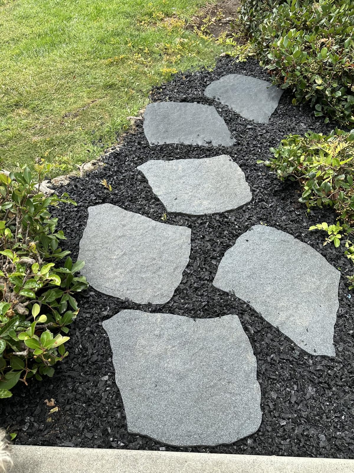 Sekcen 3 Pack Rubber Stepping Stones Outdoor Garden Rubber Pavers Pathway Walkway Paving Stones customer photo 1
