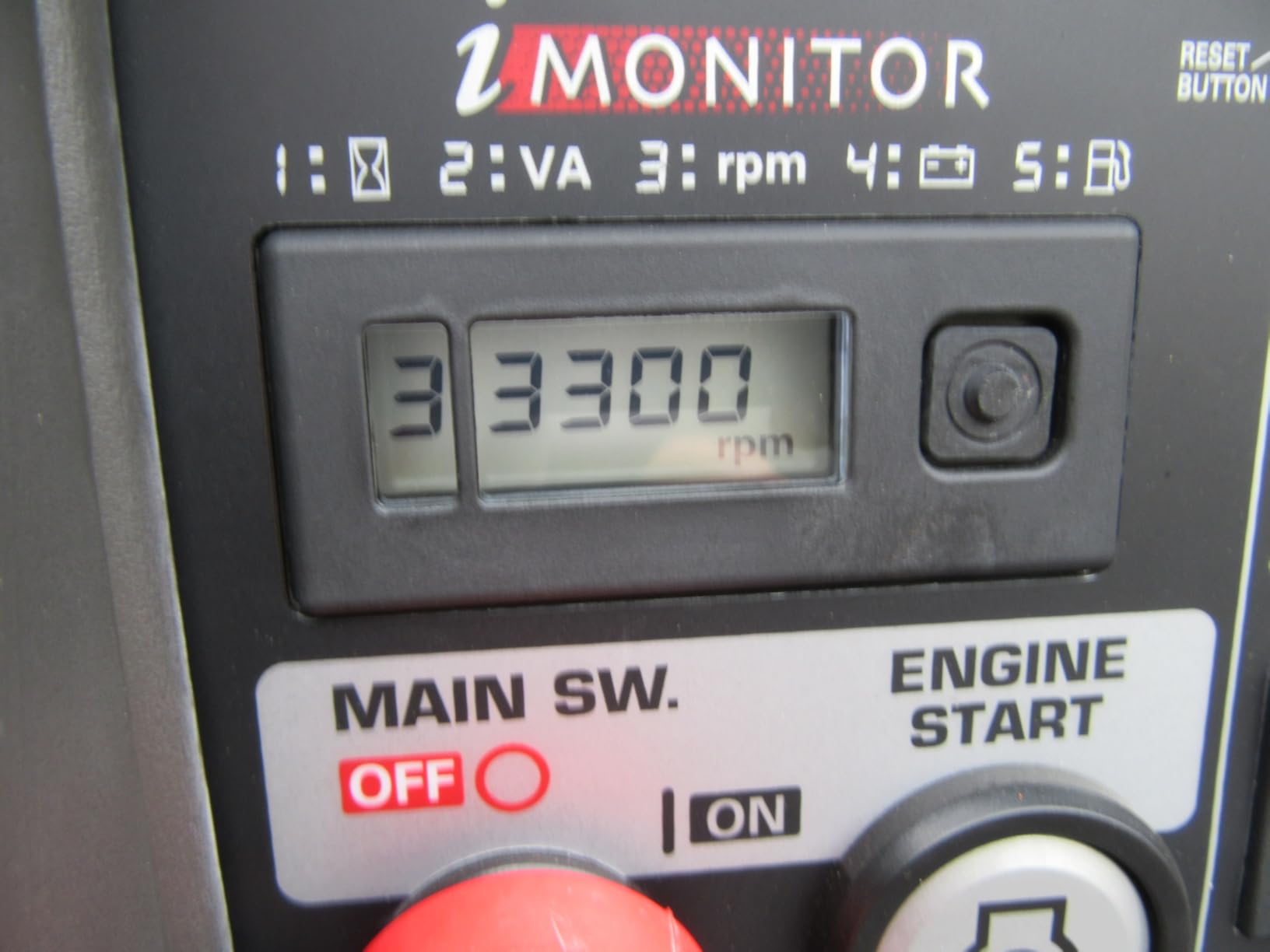 Honda EU7000iS 7000 120/240V Watt Inverter Generator (EU7000ISNAT1X) customer photo 2