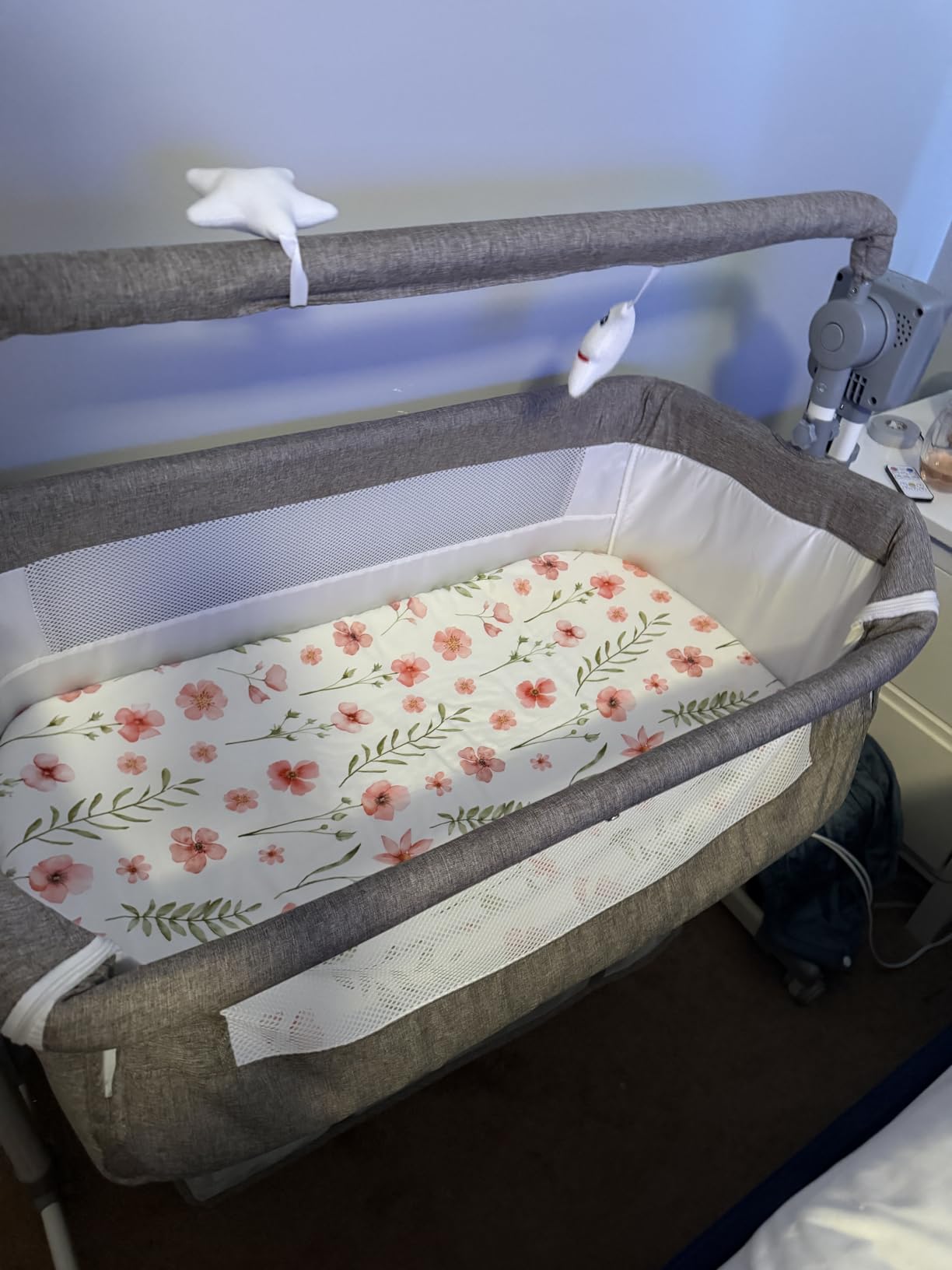 Electric Bluetooth Smart Baby Bedside Bassinet, Baby Bassinet Bedside Sleeper, Next to Me Crib with Wheels, Foldable Co-Sleeping Bed Bassinet for Newborn with 5 Swaying Gears and Remote (601 Grey) customer photo 1