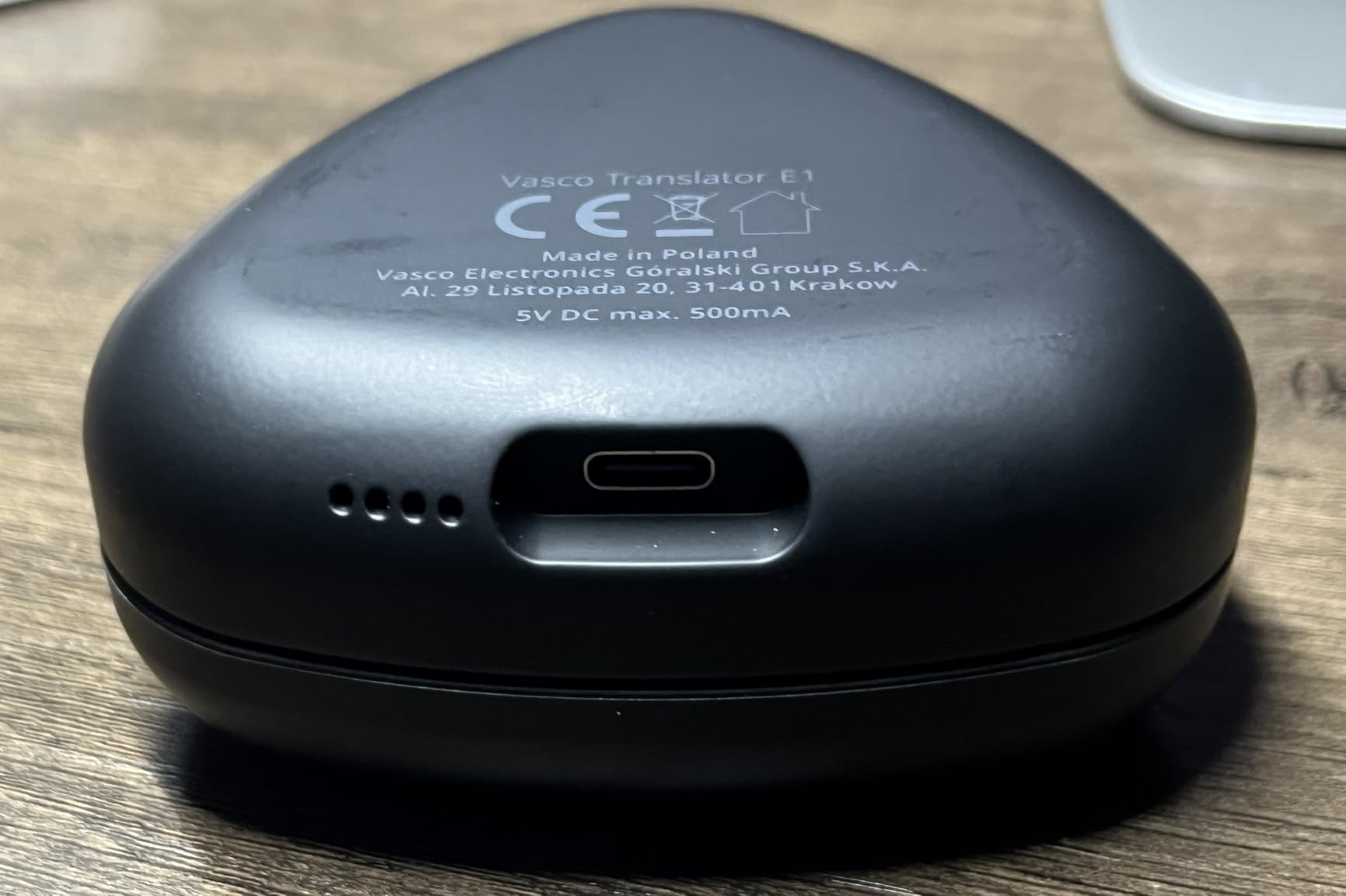 Vasco Translator E1 | Language Translator Earbuds | Over 50 Languages | Hands-Free Real-Time Conversation Translation | Hygienic On-Ear Design | Ideal for Meetings & Travel | Works with Free App customer photo 2