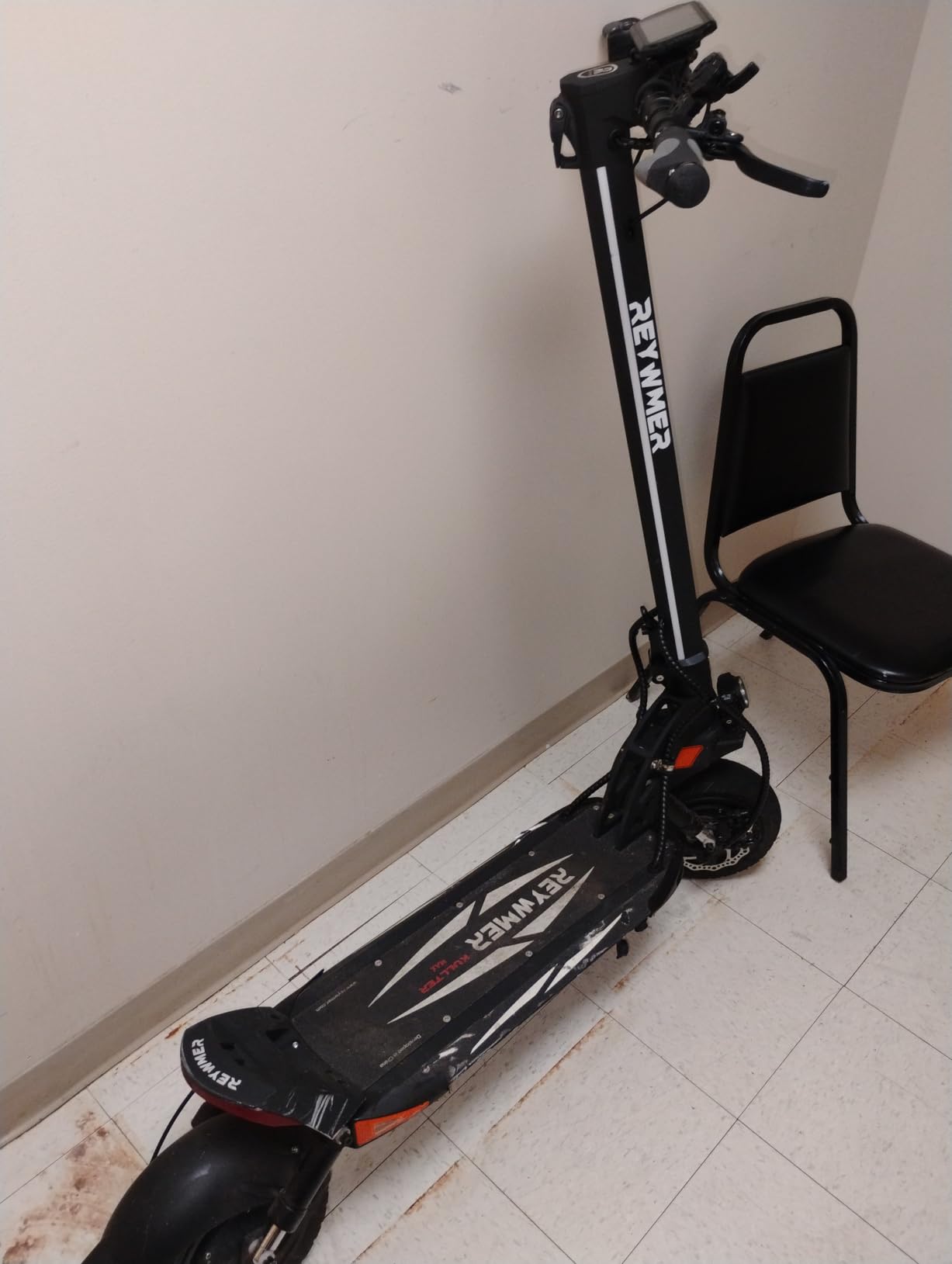 REYWMER KULLTER Electric Scooter, 60V 23.4AH Dual Motors 1300W (Peak 4000W), 50MPH Top Speed, 10-Inch Off-Road Tires, 360° Lights, Front & Rear Dual Suspension, Quick Fold, High Weight Capacity customer photo 1