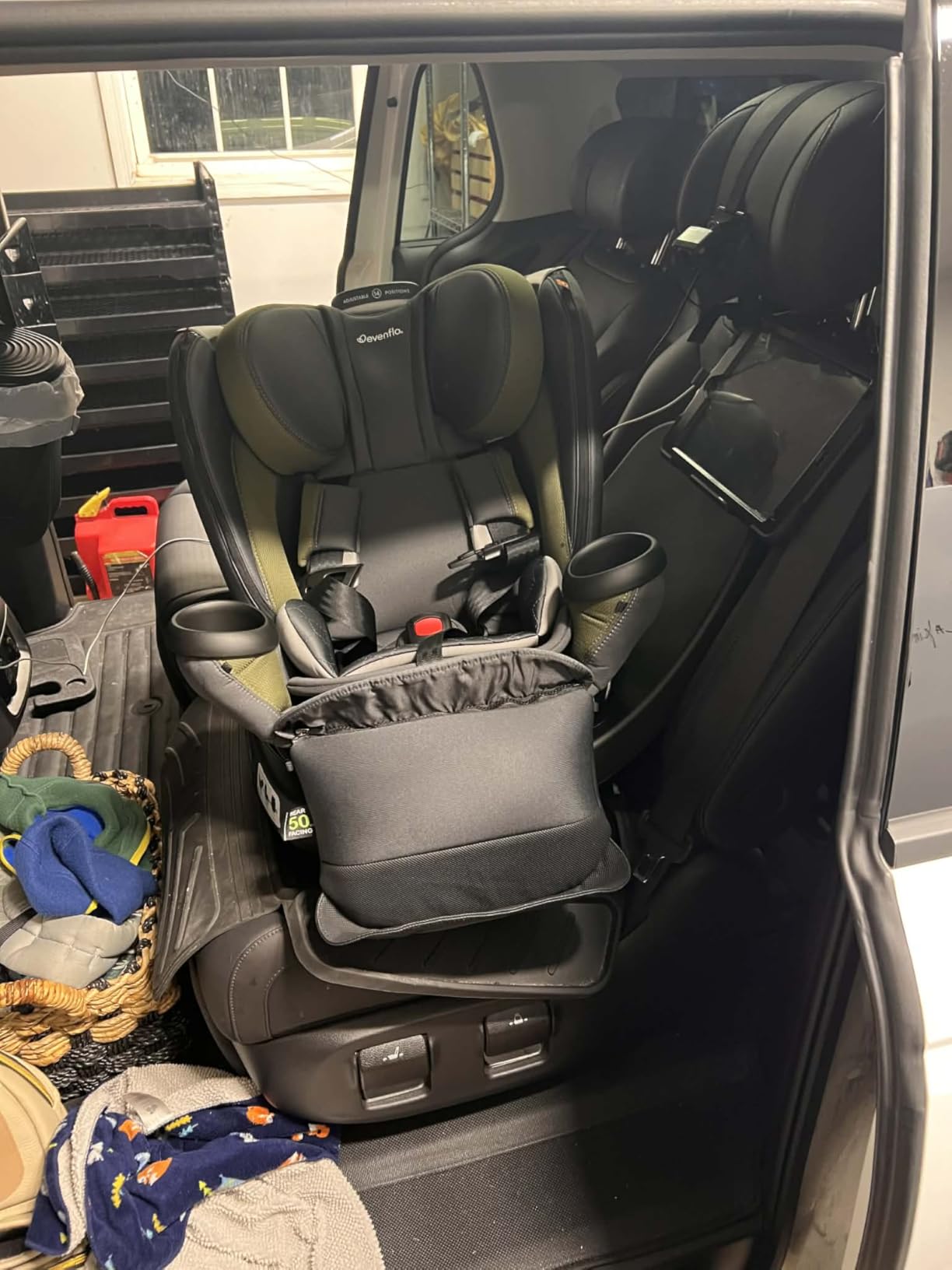 Evenflo Revolve360 Extend All-in-One Rotating Car Seat customer photo 1