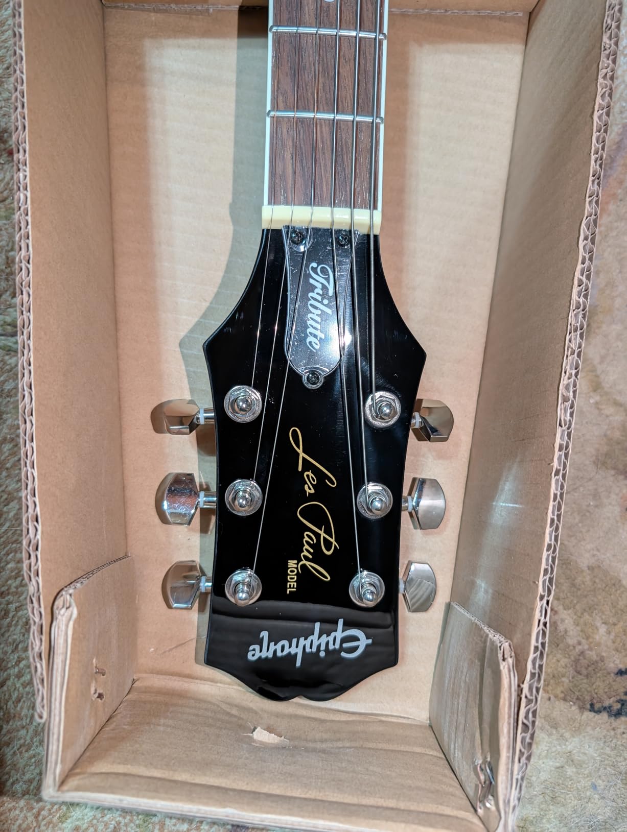 Epiphone Les Paul Tribute, Heritage Cherry Sunburst customer photo 2