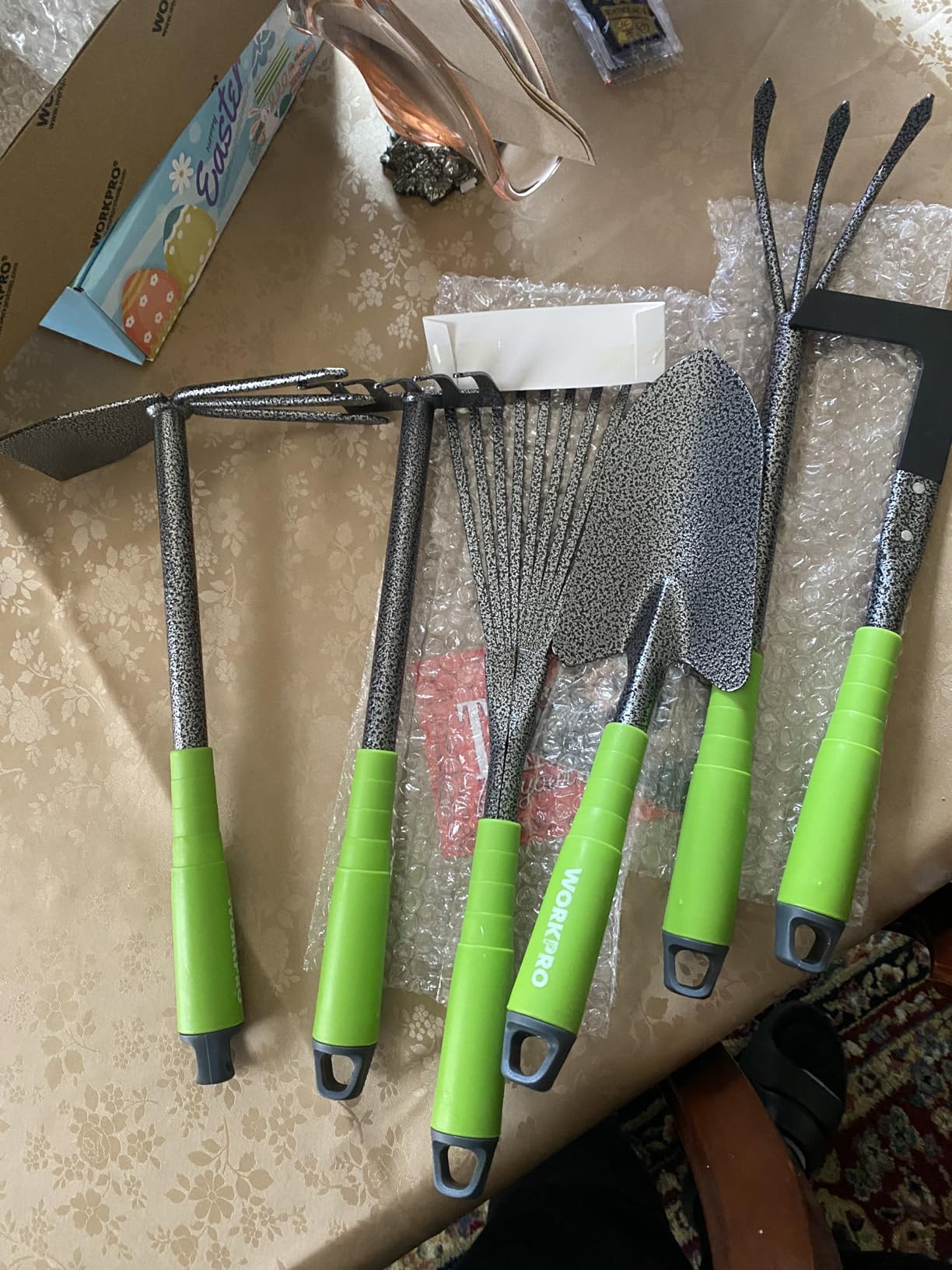 WORKPRO 6-Piece Garden Tool Set | Heavy Duty Gardening Hand Tools with Soft Rubber Handle, Including Trowel, Rakes, 2-in-1 Hoe and Crack Weeder customer photo 1