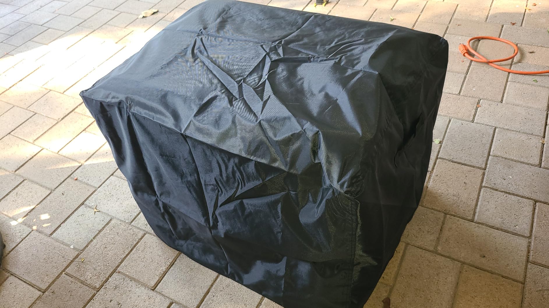 Generator Cover for 5000-10000W, 32 x 24 x 24 Inch, Black | Waterproof, Heavy Duty 600D Oxford, Triple-stitched seams, Seam-taped seams, All Weather Protection customer photo 1