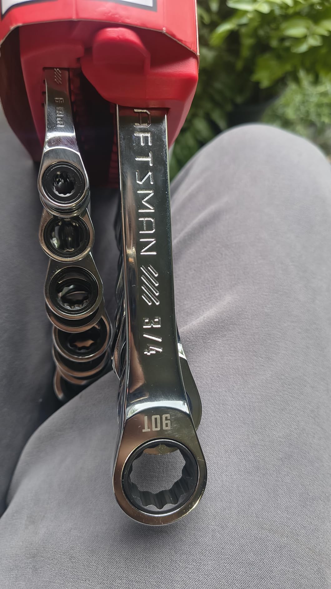 Craftsman Ratchet Wrenches Set, 20 Pc, 90 Tooth SAE/Metric Ratcheting Wrench Set with Case, 4 Degree Arc Swing (CMMT87220) customer photo 2