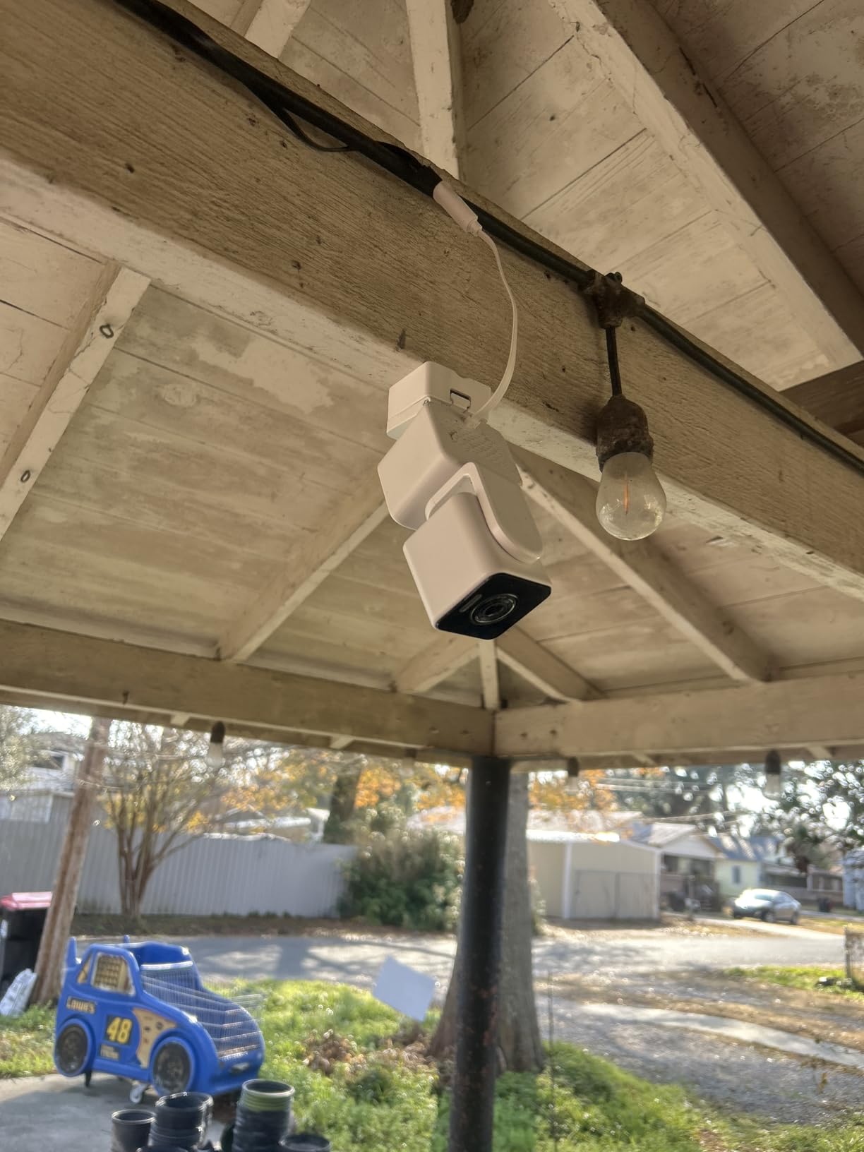 WYZE Duo Cam Pan Indoor/Outdoor IP65 2K 360° Pan/Tilt Smart Home Security Camera with Color Night Vision, Compatible with Alexa & Google Assistant, White customer photo 2