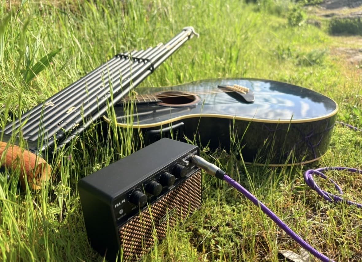 10W Mini Guitar Amp,Rechargeable Electric Guitar Amplifier customer photo 2