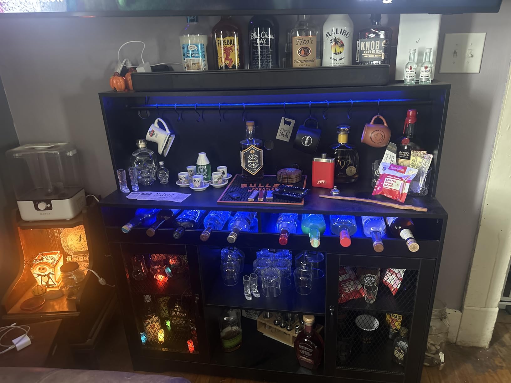 Loomie Wine Bar Cabinet with LED Light, Liquor Cabinet with Glass Holder, Coffee Bar for Liquor, Storage Buffet with Wine Racks, Wine Cabinet with Mesh Door (Rustic) customer photo 1