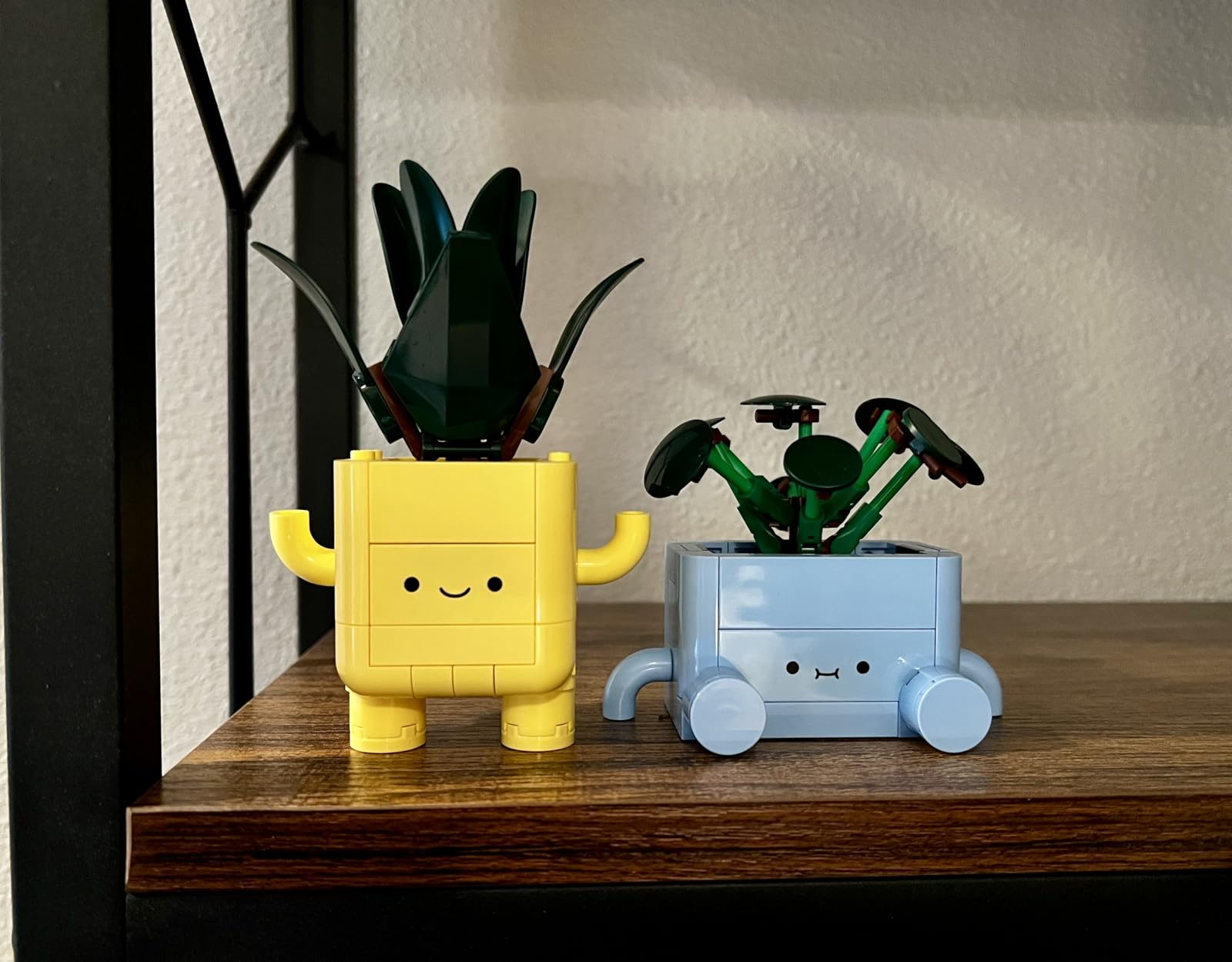 LEGO Botanicals Happy Plants Building Toy for Kids, Girls, and Boys 9+ - Playroom Decor for Desk or Shelf - Birthday Gift Idea for Young Gardeners - Artificial Indoor Plant for Play & Display - 10349 customer photo 2