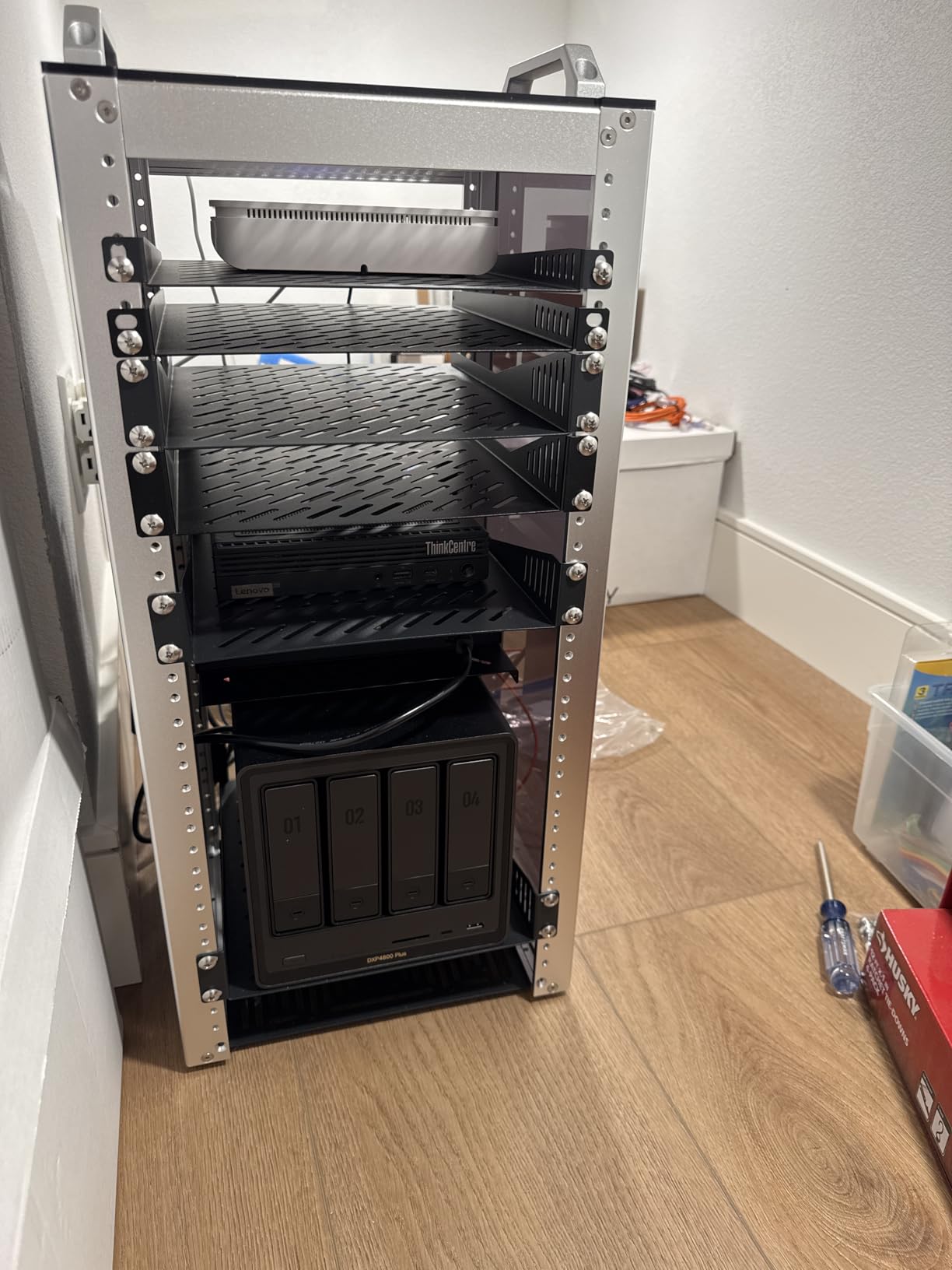 GeeekPi 12U Network Rack, 10 inch Mini Server Rack for Network, Servers, Audio, and Video Equipment, DeskPi RackMate T2 Rackmount, 10.23 inch Depth customer photo 2