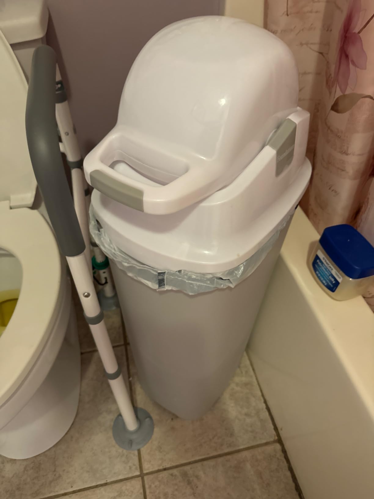 Foundations Tall Diaper Pail with Airtight Lid, White customer photo 2