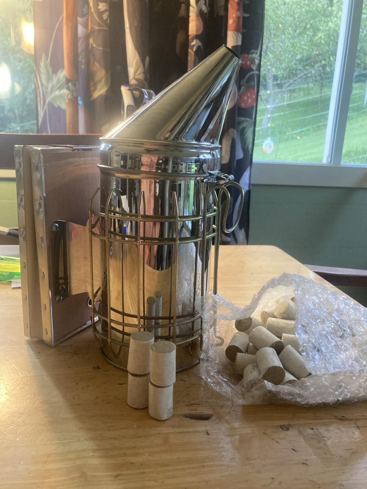 Bee Hive Smoker Kit – Stainless Steel Smoker with Heat Shield, Practical Beekeeping Supplies for Beginners & Professionals customer photo 2