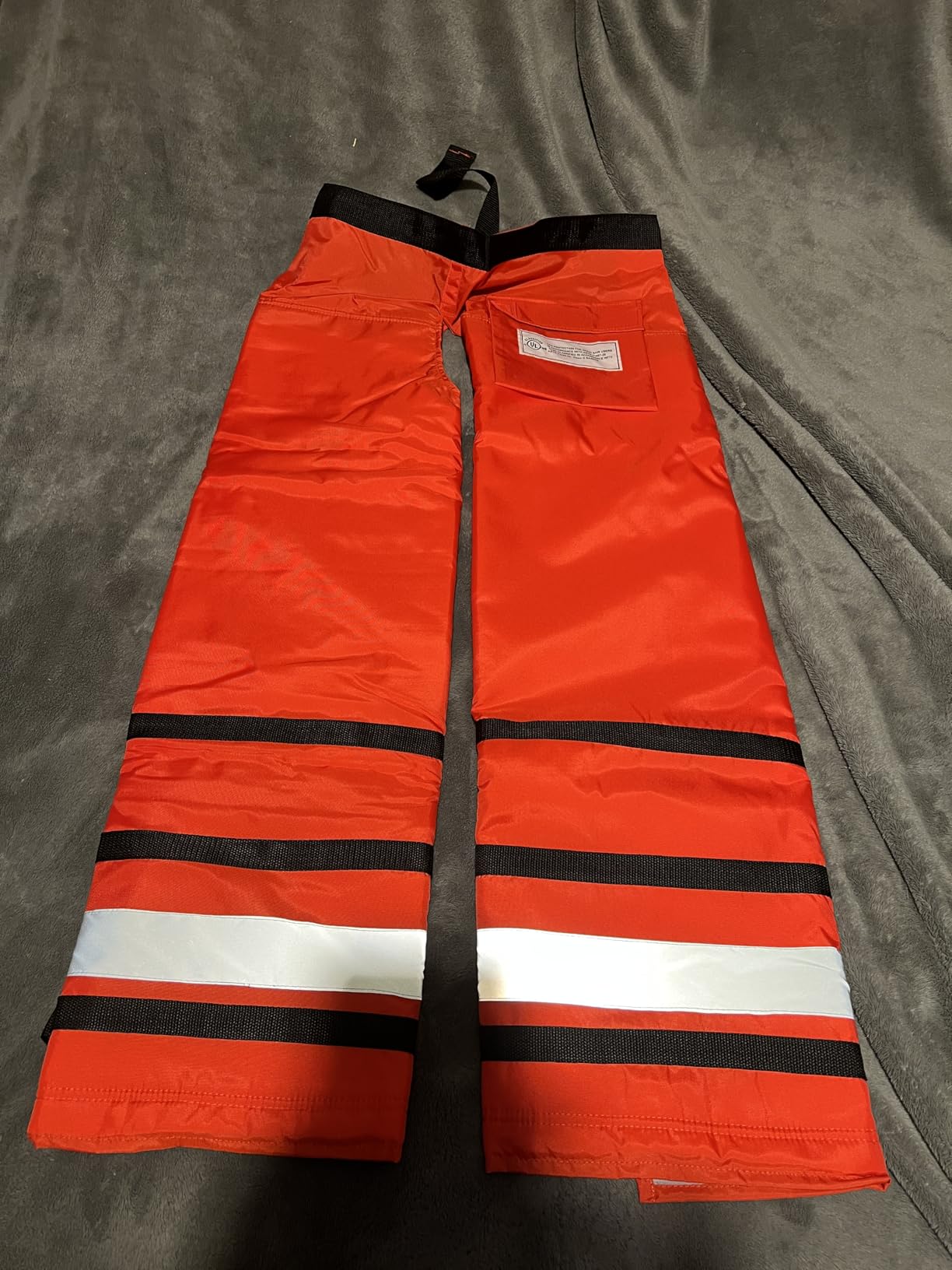 VEVOR Apron Style Chainsaw Chaps, Class D, 8 Layers Chainsaw Pants with Adjustable Belt & Gear Pocket, Chain Saw Chaps for Men/Women, Chainsaw Safety Equipment Wear for Loggers Forest Workers, Large customer photo 1