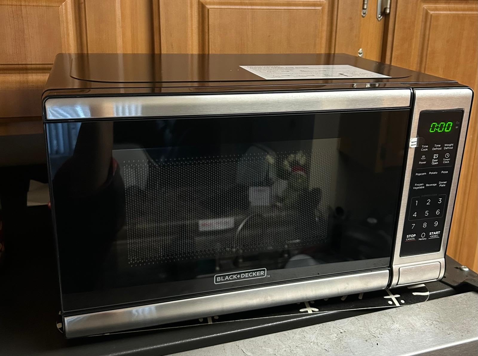 BLACK+DECKER 5-in-1 Microwave Oven Air Fryer Combo, 0.9 Cu.Ft, 900W | Countertop Microwave, Convection Bake & Roast, Child Lock, 10 Power Levels, for Small Kitchens & RVs customer photo 2