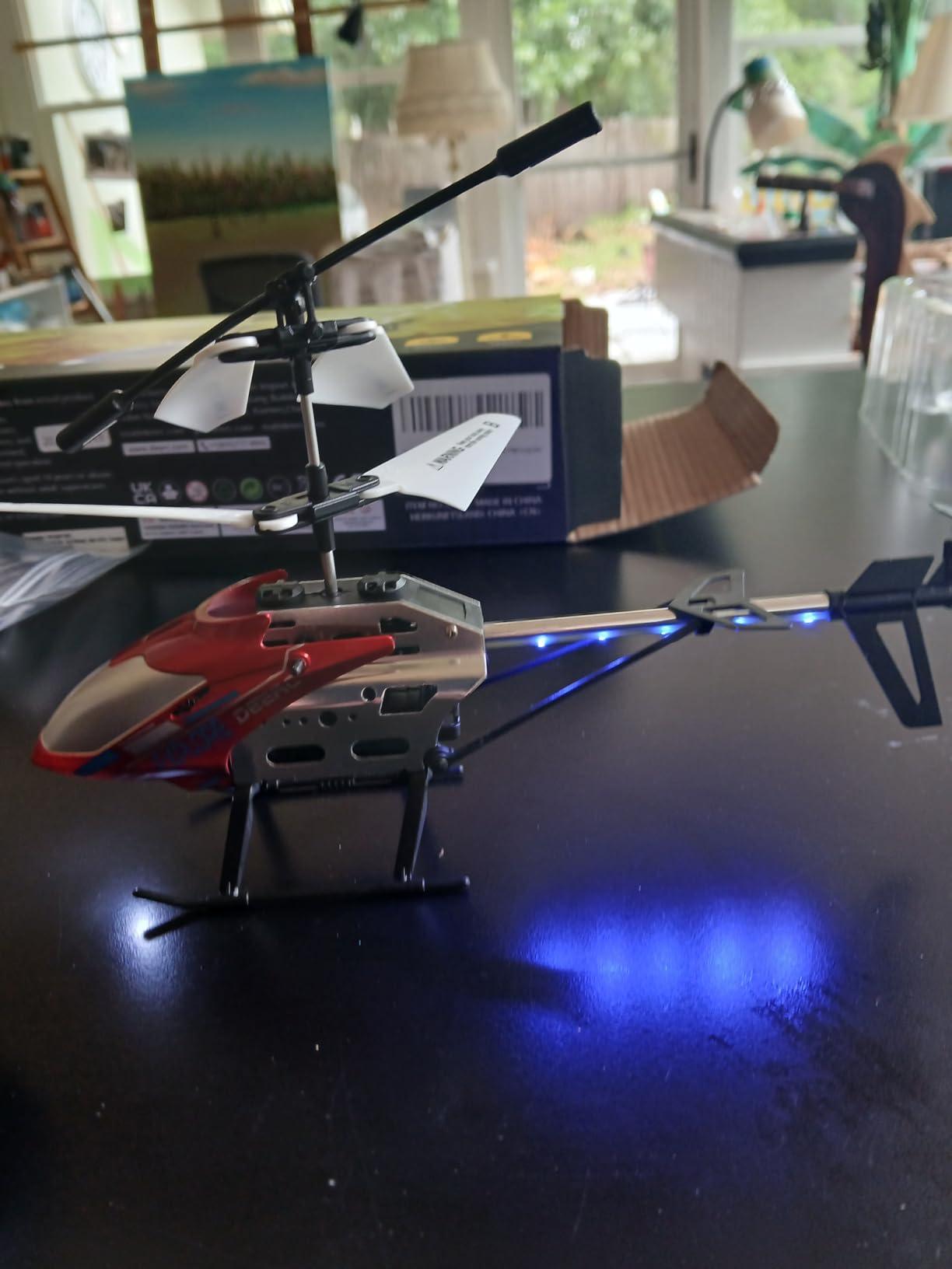 DEERC RC Helicopter, Remote Control Helicopter, 26 Mins Flight Time, LED Lights & Altitude Hold, 2 Batteries customer photo 1