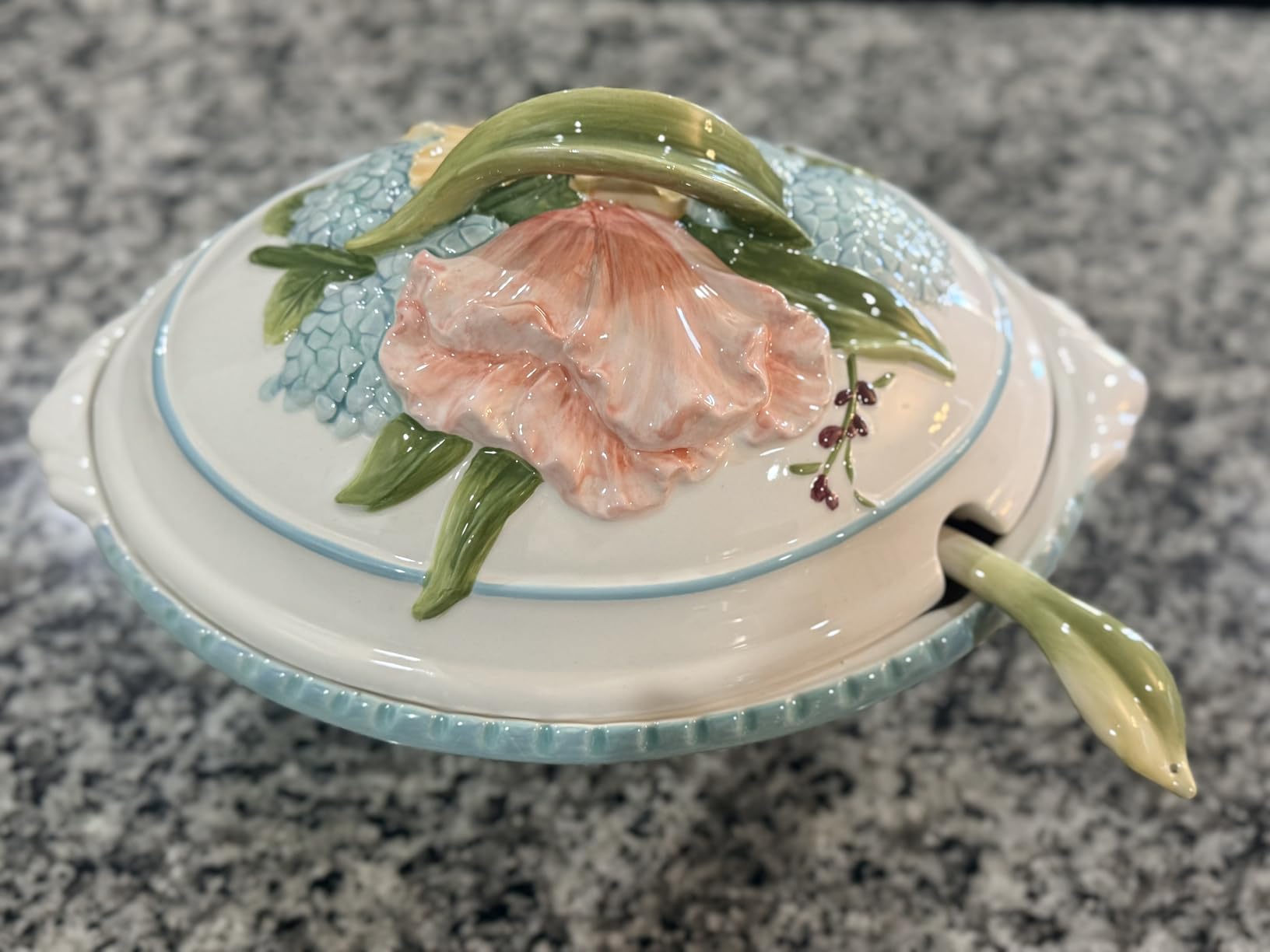 Fitz and Floyd Meadow Tureen Covered Serving Bowl with Ladle, 3.5 Quart customer photo 2