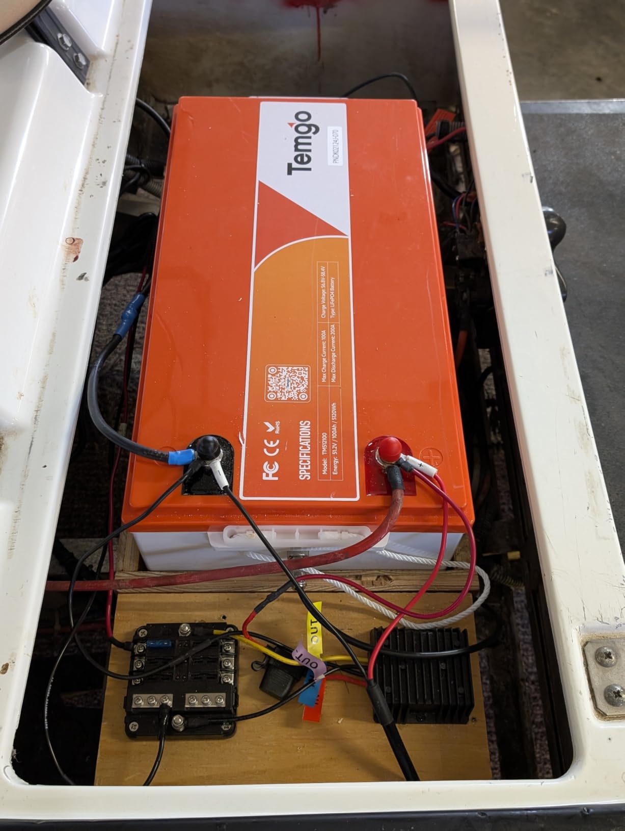TEMGO 48V (51.2V) 100Ah LiFePO4 Lithium Golf Cart Battery | 200A Smart BMS, Max 10.24kW Output, Bluetooth APP, LCD Screen, 58.4V 18A Charger customer photo 1