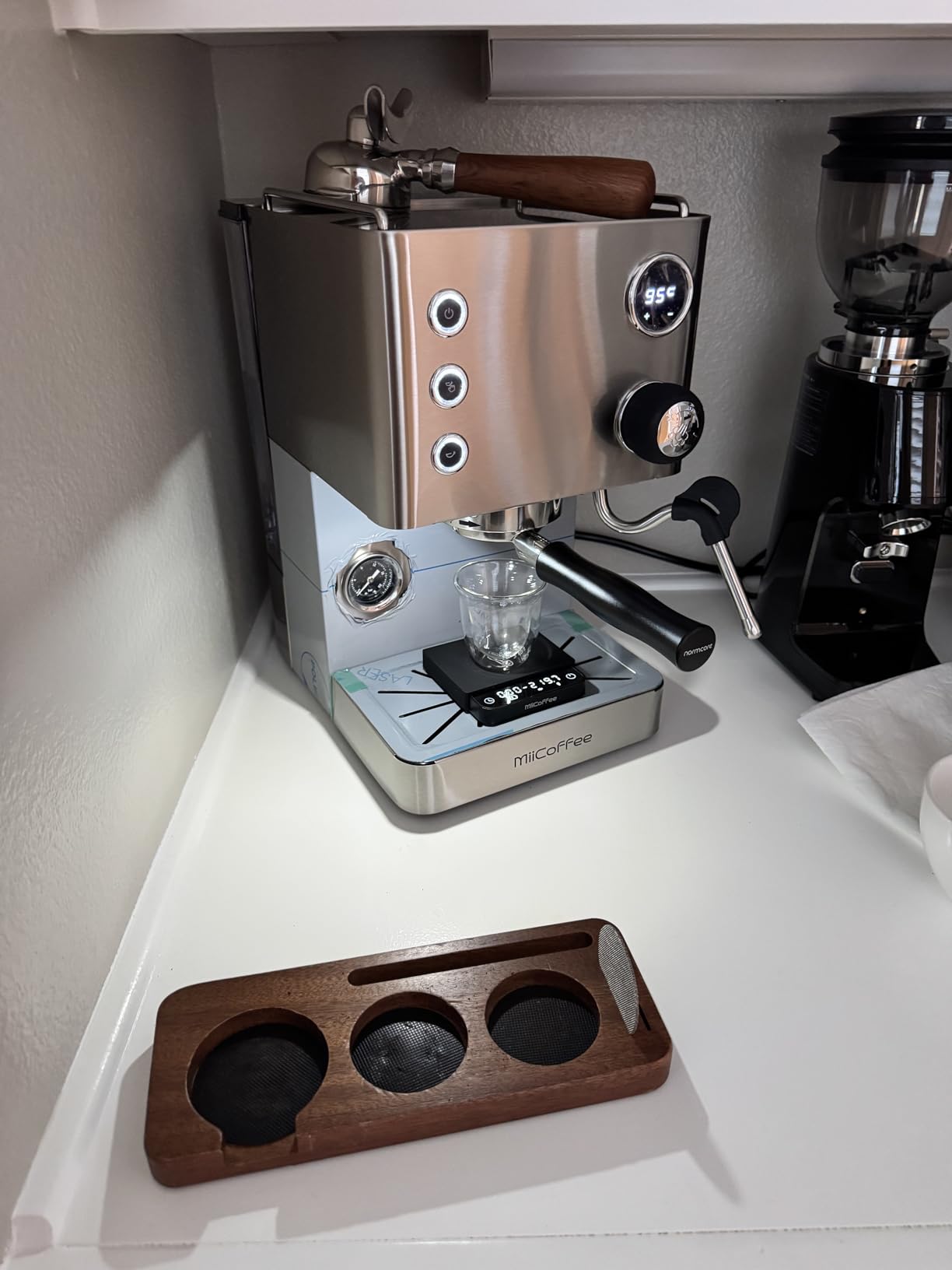 Normcore 58mm E61 Naked Portafilter for Lelit, Flair 58, ECM, Rocket, E61 Group Heads Machines, Bottomless Espresso Portafilter with 18g Basket, Genuine American Walnut Handle customer photo 1