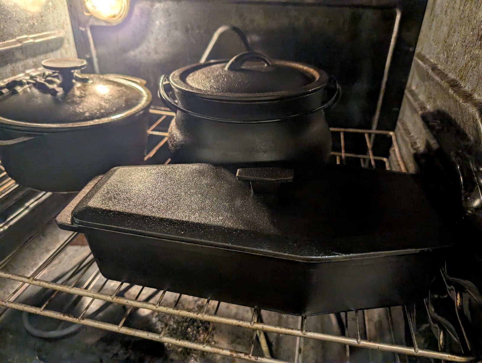 Black Diamond Stoneworks Griddle Seasoning & Cast Iron Conditioner (8 oz) - Premium Oil & Wax Blend for Skillets, Griddles, Dutch Ovens & Flat Top Grills - Non-Stick Protection & Rust Prevention customer photo 1
