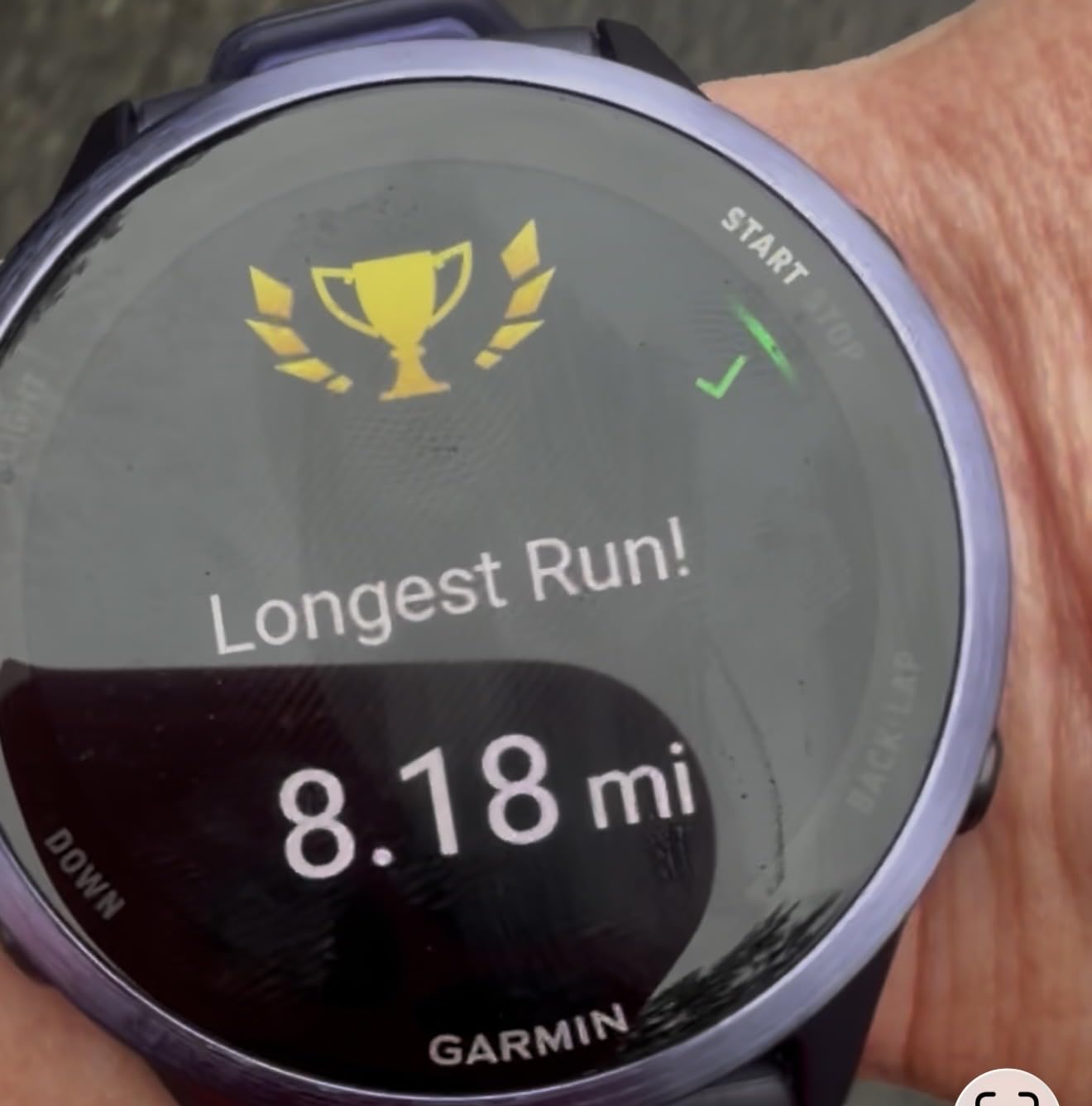 Garmin Forerunner® 570, 42mm, Aluminum, Whitestone/Cloud Blue customer photo 2