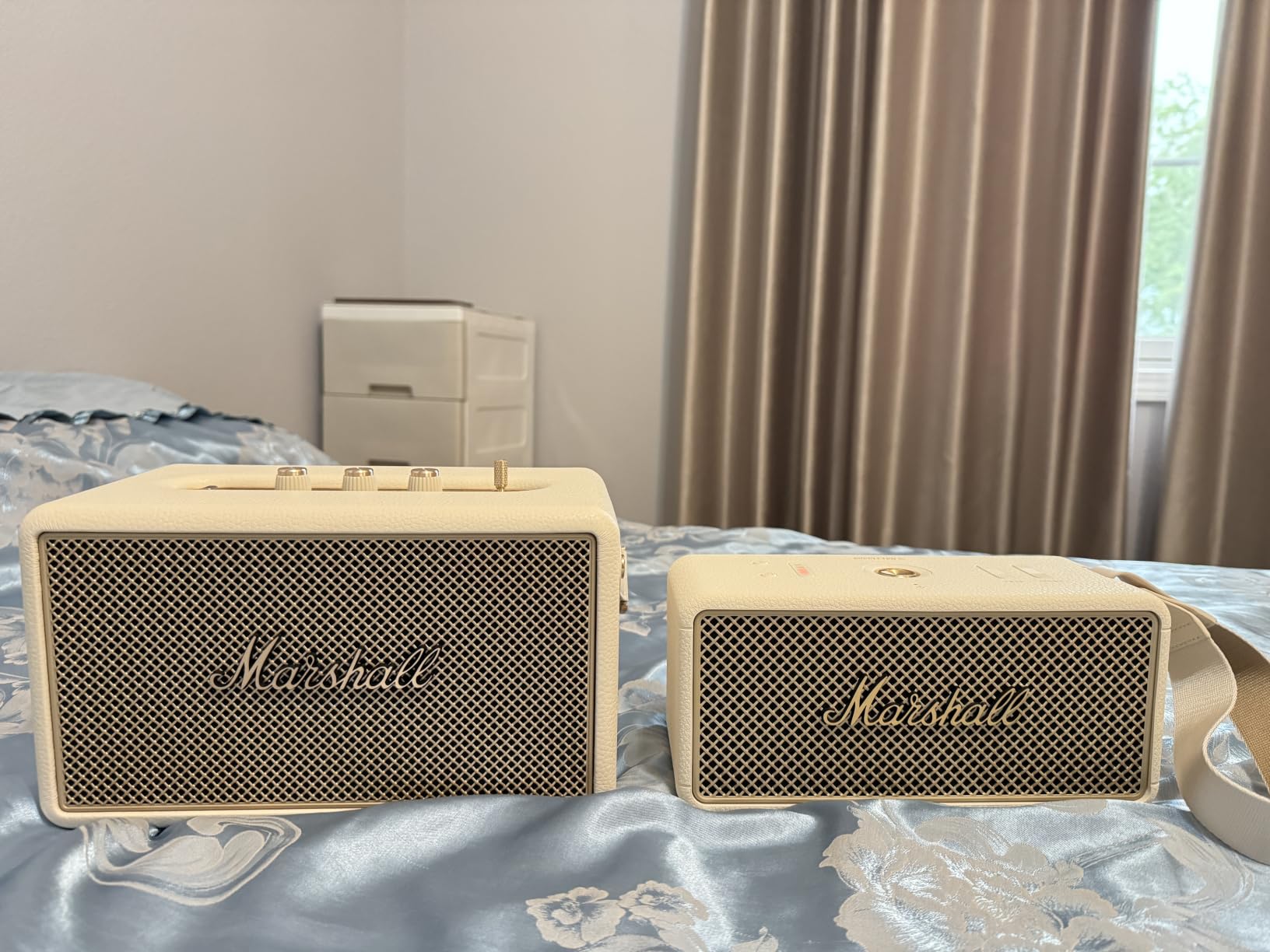 Marshall Kilburn III Portable Bluetooth Speaker - Black and Brass customer photo 2
