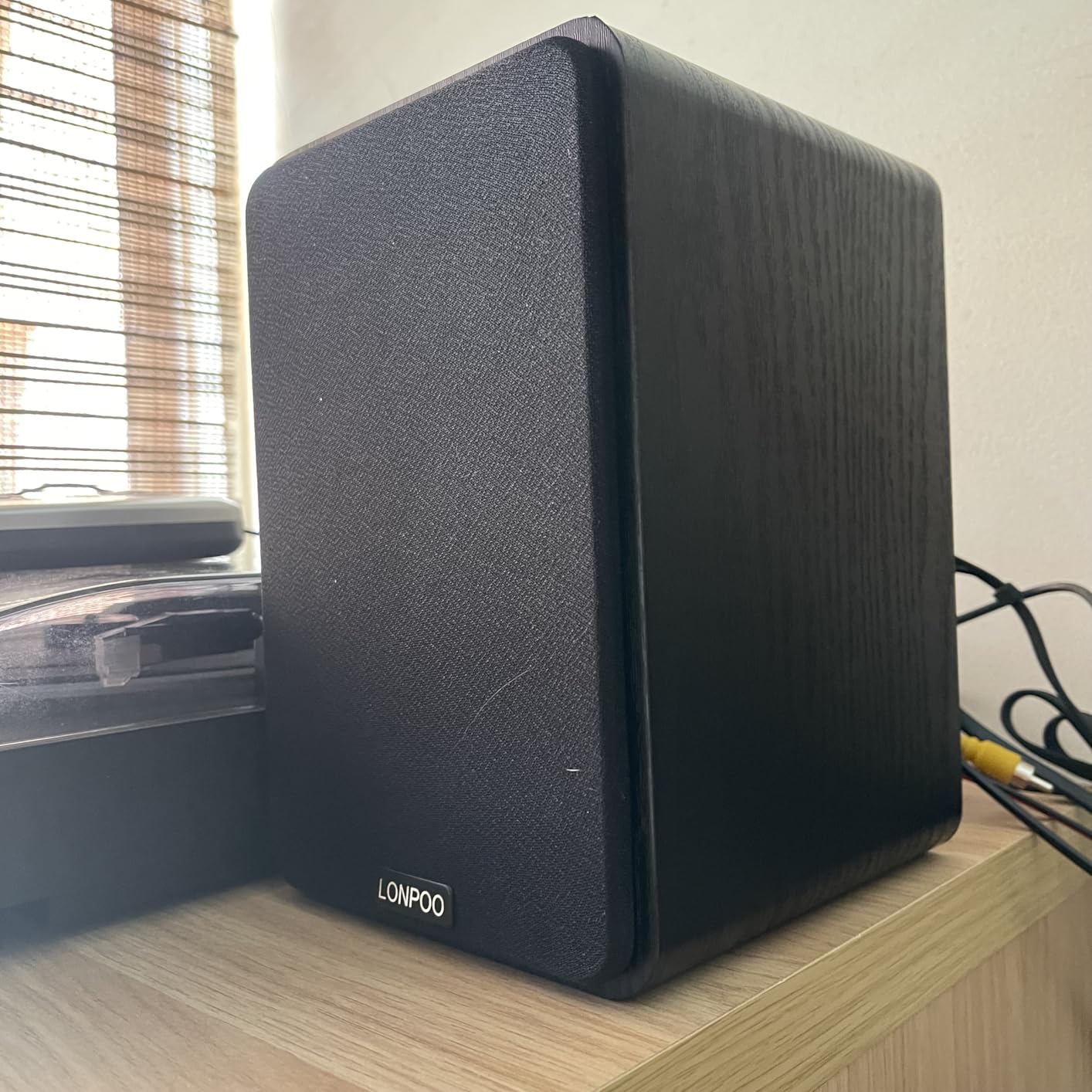 LONPOO 60W Powered Bookshelf Speakers HiFi Stereo Sound for TV/PC/Turntable customer photo 2