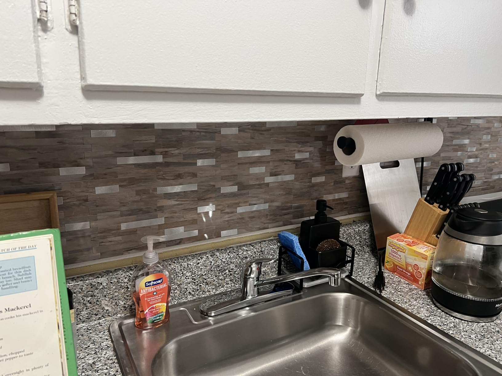 Peel and Stick Backsplash Tile Waterproof Removable PVC Wall Sticker 3D Faux Stone Marble Brick White Accent Panels (White Marble - Metal Silver, 20 Tiles - 9 sq. ft. (0.84 M²)) customer photo 1